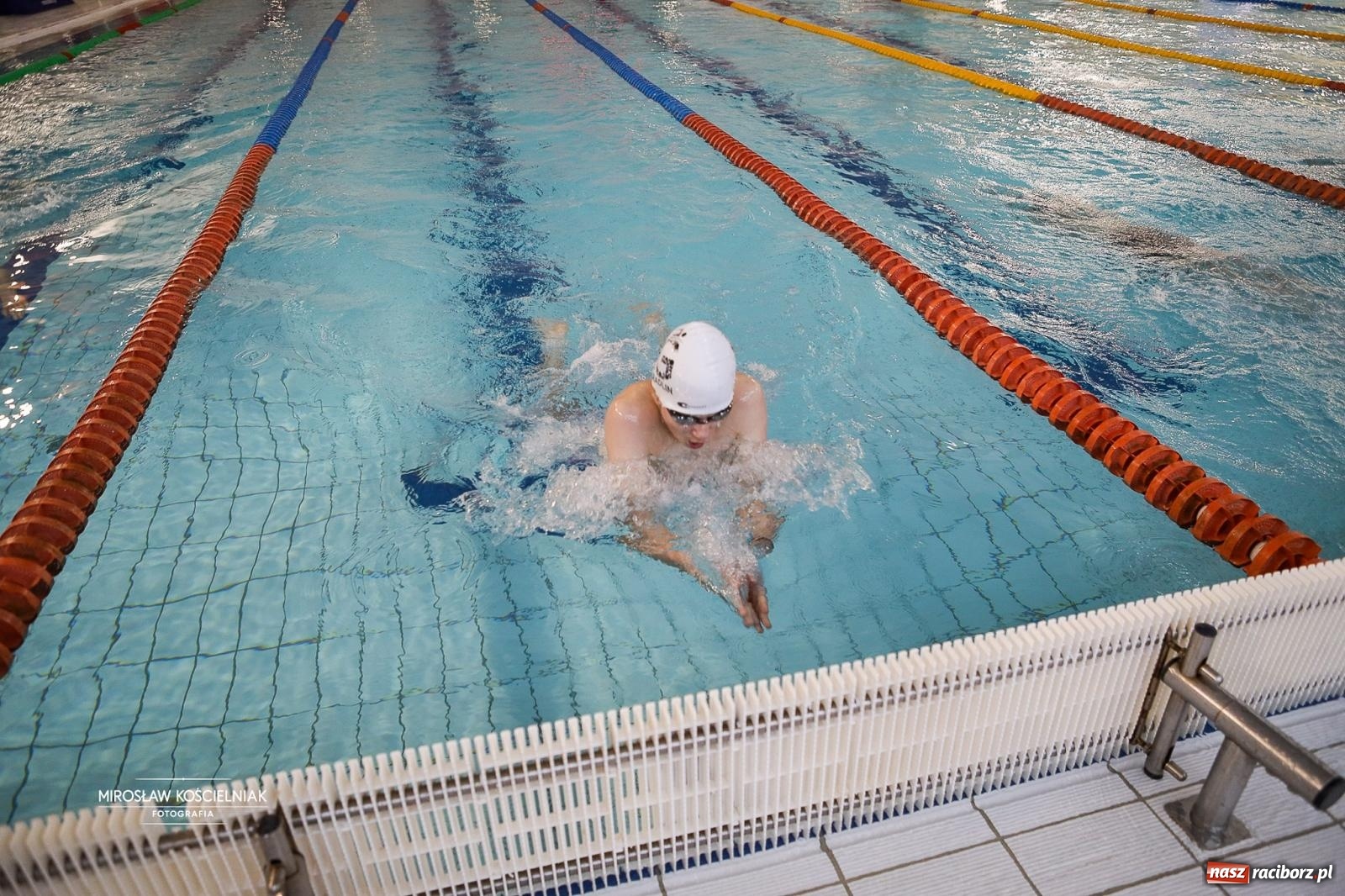 Zdjęcie w galerii na portalu naszraciborz.pl: Mistrzostwa Szkół Sportowych Racibórz 2026. Ponad 380 zawodników na pływalni H2Ostróg [FOTO] wiadomości z regionu