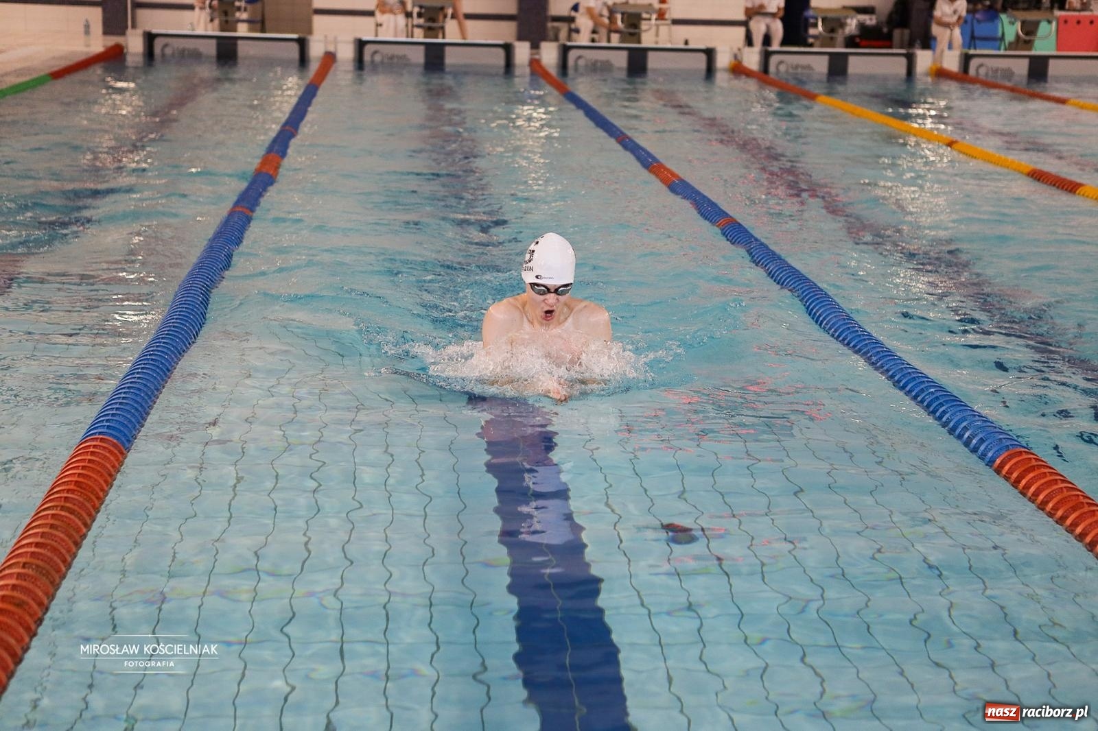 Zdjęcie w galerii na portalu naszraciborz.pl: Mistrzostwa Szkół Sportowych Racibórz 2026. Ponad 380 zawodników na pływalni H2Ostróg [FOTO] wiadomości z regionu
