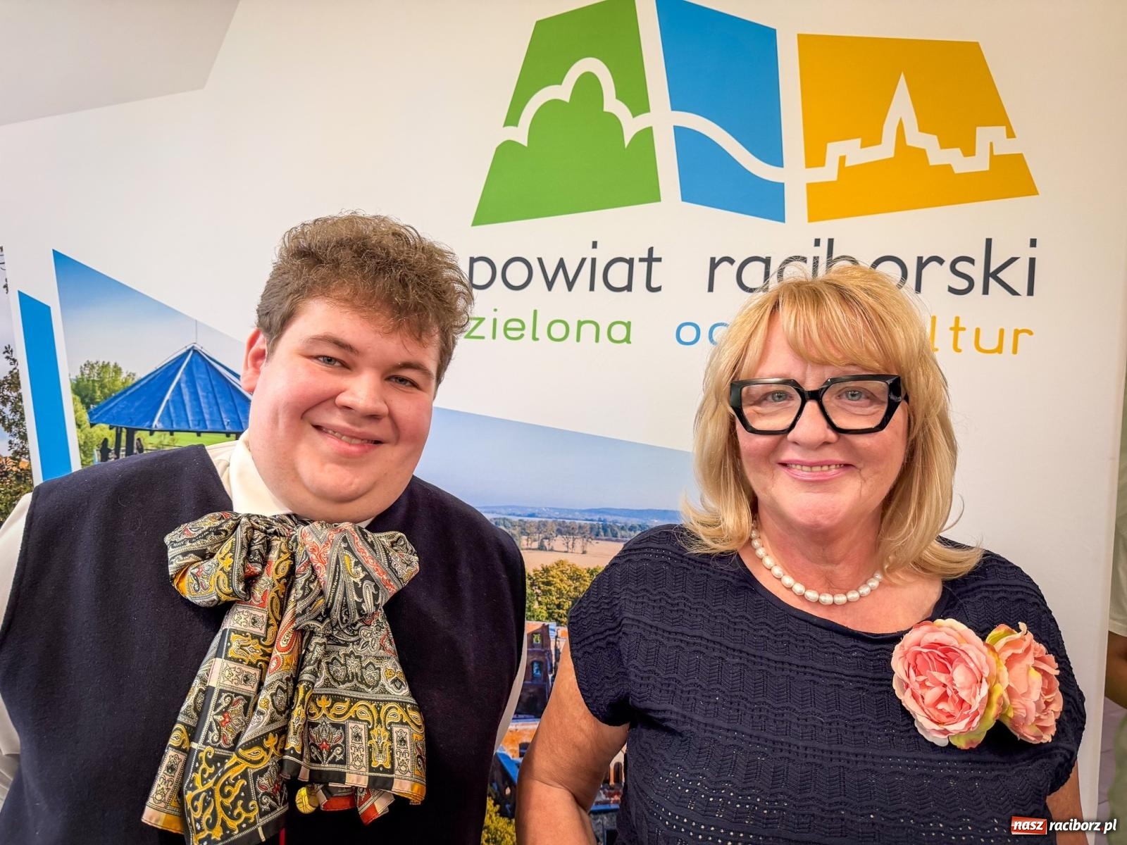 Zdjęcie w galerii na portalu naszraciborz.pl: Stoły Wielkanocne w Pietrowicach Wielkich. Śląska tradycja, muzyka i godka w centrum wydarzeń wiadomości z regionu