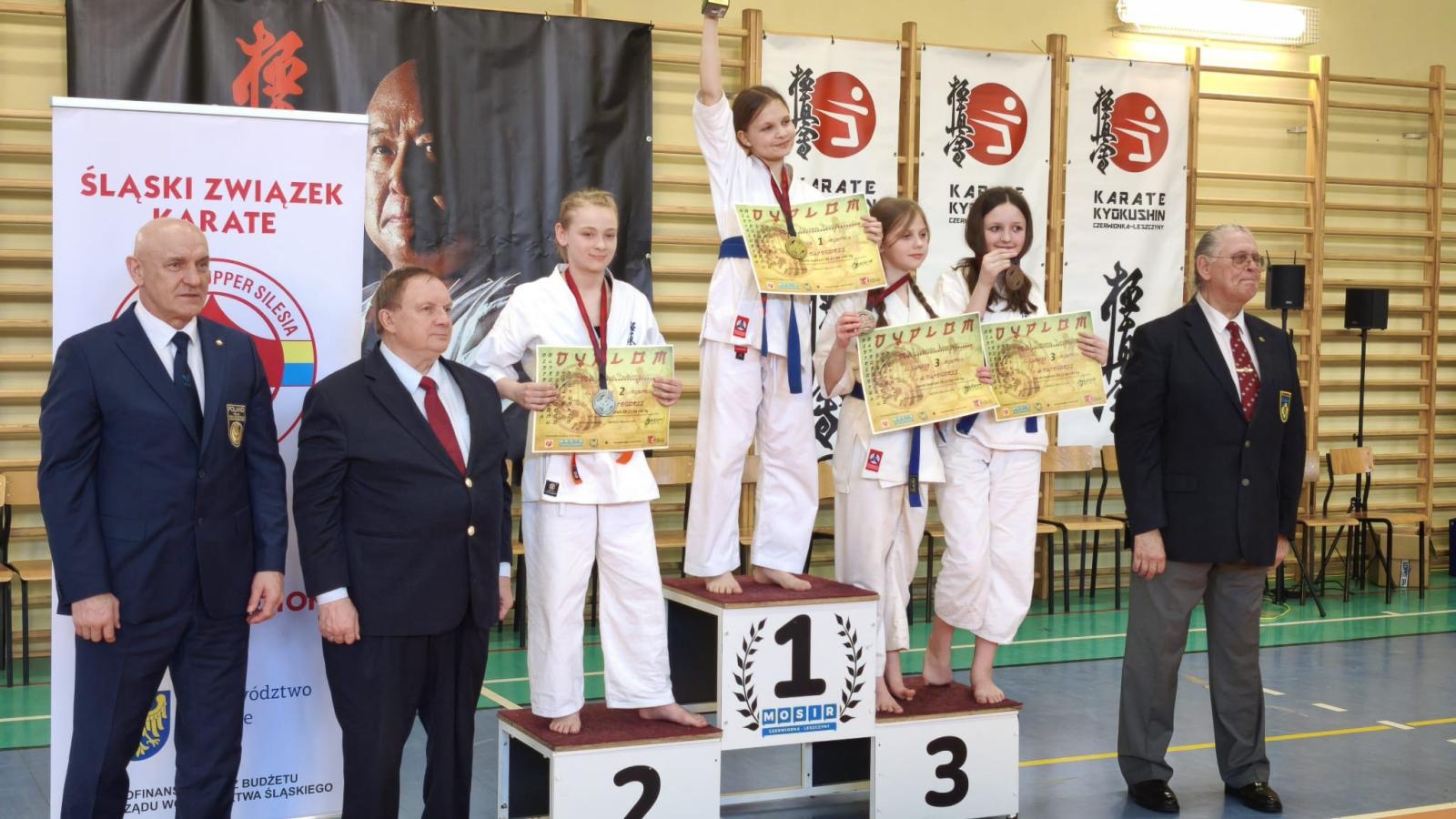 Zdjęcie w galerii na portalu naszraciborz.pl: Siedem medali dla Raciborza na Mistrzostwach Makroregionu Śląskiego Karate Kyokushin wiadomości z regionu