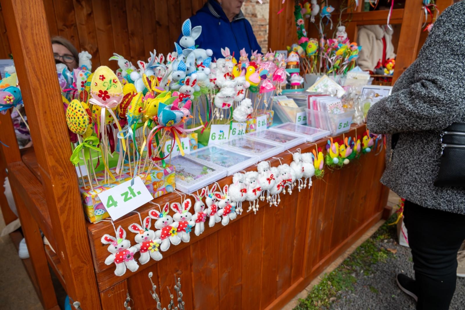 Zdjęcie w galerii na portalu naszraciborz.pl: Kiermasz Wielkanocny w Tworkowie przyciągnął tłumy mieszkańców wiadomości z regionu