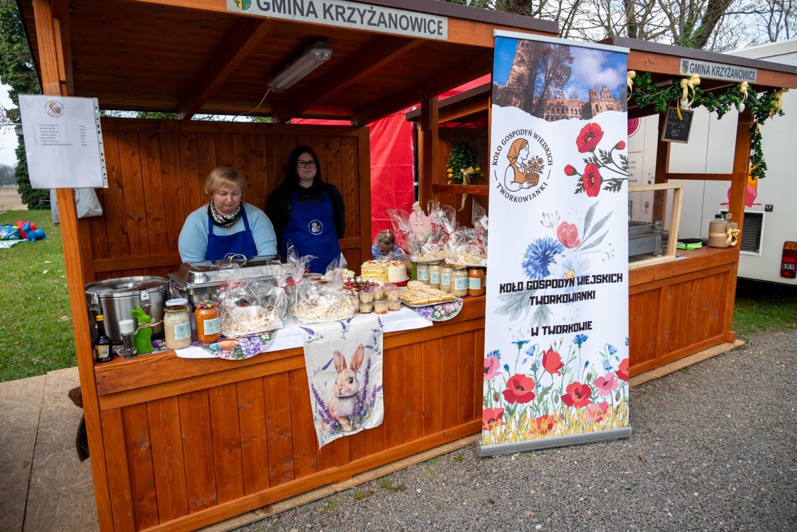 Zdjęcie w galerii na portalu naszraciborz.pl: Kiermasz Wielkanocny w Tworkowie przyciągnął tłumy mieszkańców wiadomości z regionu