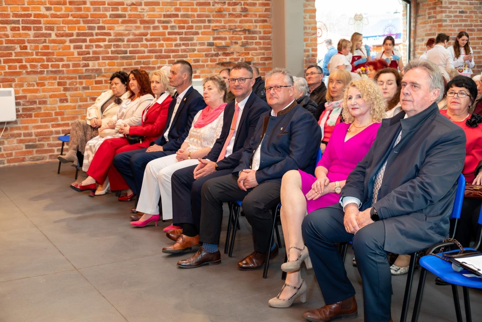 Zdjęcie w galerii na portalu naszraciborz.pl: Kiermasz Wielkanocny w Tworkowie przyciągnął tłumy mieszkańców wiadomości z regionu