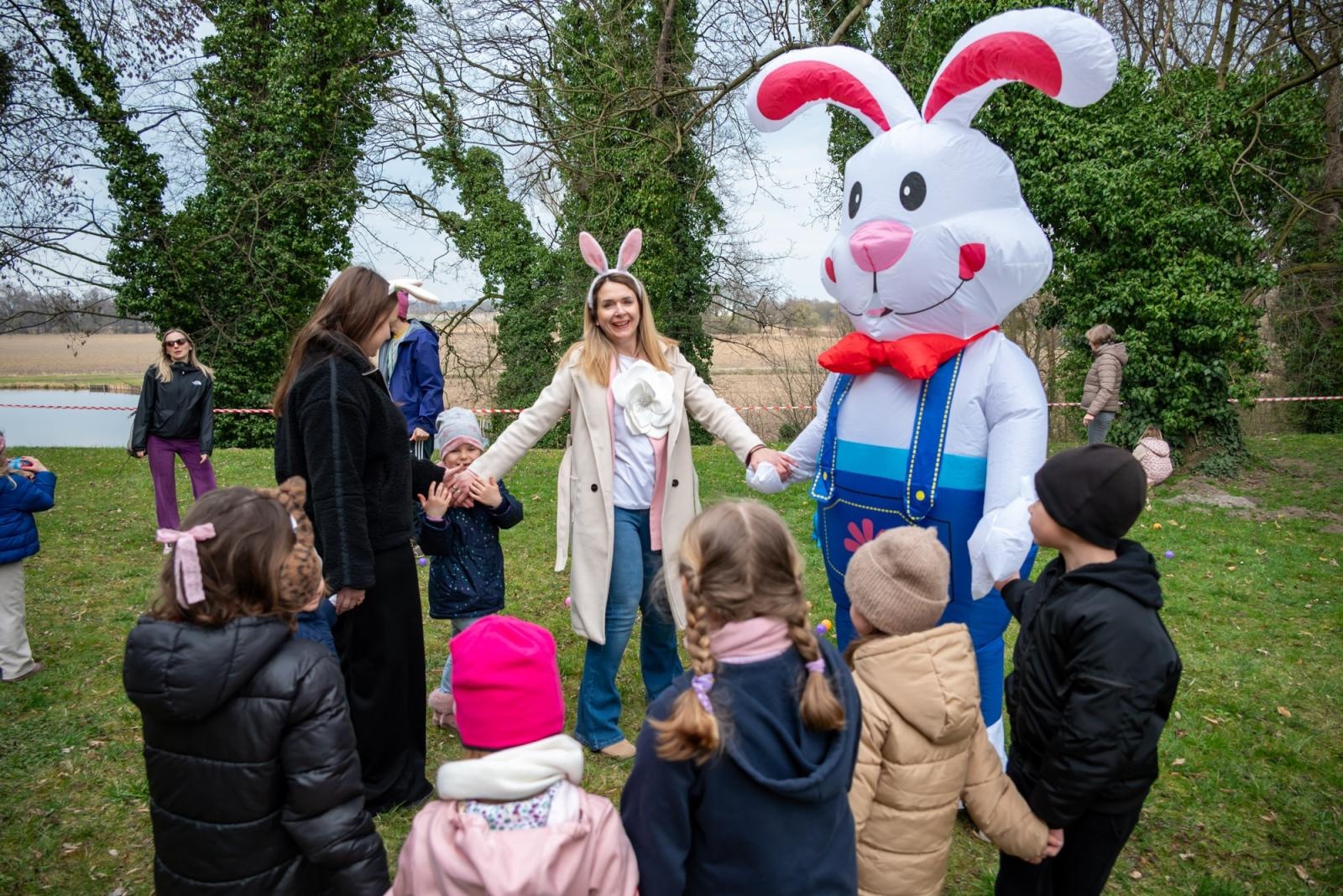 Zdjęcie w galerii na portalu naszraciborz.pl: Kiermasz Wielkanocny w Tworkowie przyciągnął tłumy mieszkańców wiadomości z regionu