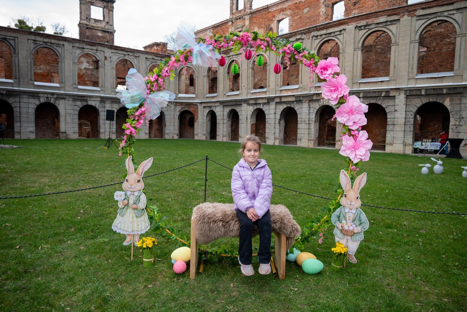 Zdjęcie w galerii na portalu naszraciborz.pl: Kiermasz Wielkanocny w Tworkowie przyciągnął tłumy mieszkańców wiadomości z regionu