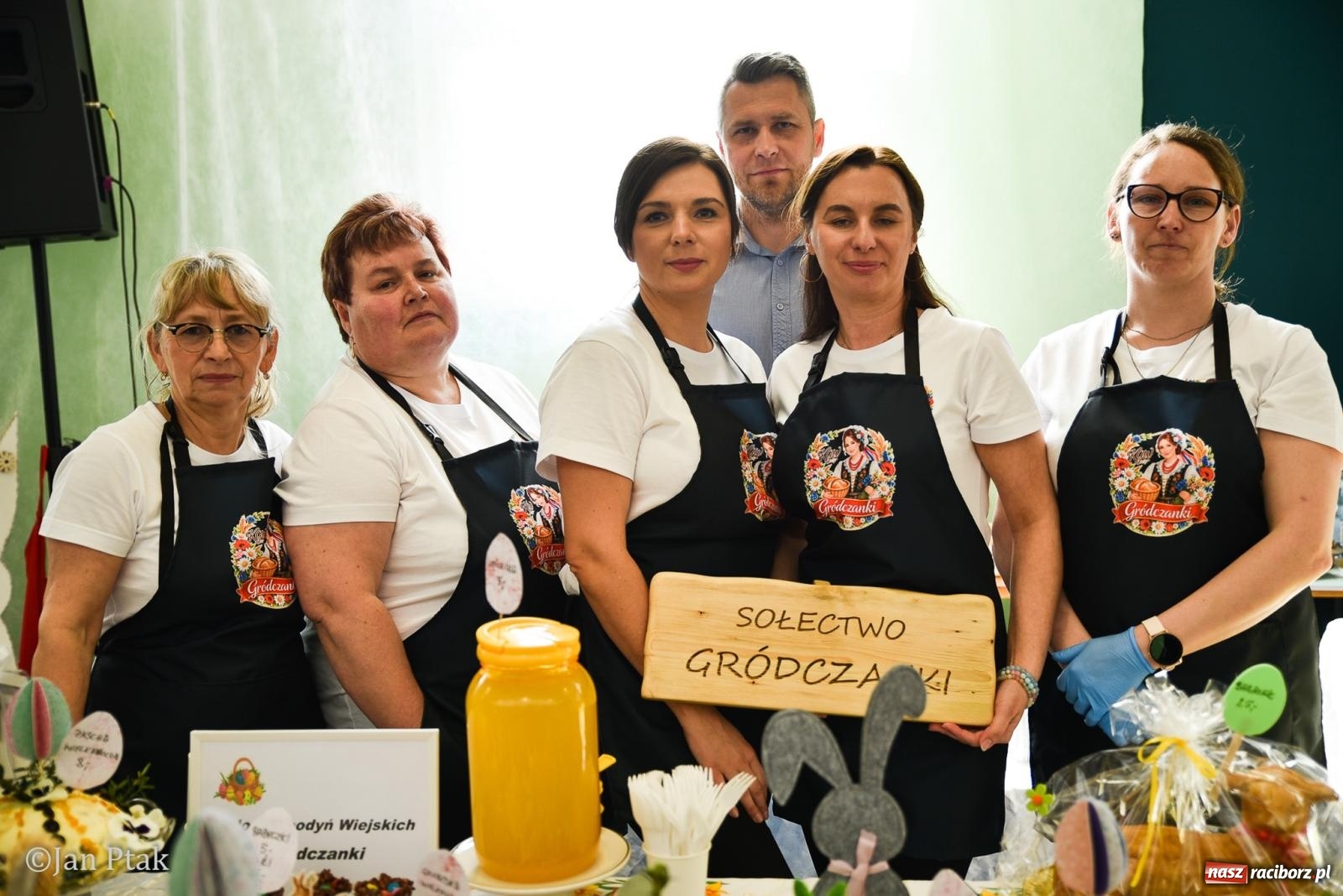 Zdjęcie w galerii na portalu naszraciborz.pl: Dziedzictwo na talerzu i w słowie. Śląska Wielkanoc w Pietrowicach Wielkich na bis [FOTO] wiadomości z regionu