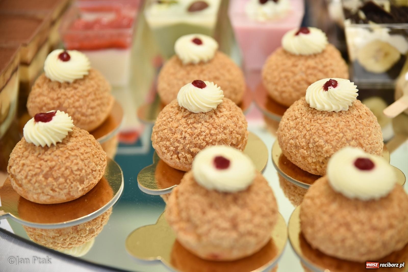 Zdjęcie w galerii na portalu naszraciborz.pl: Dziedzictwo na talerzu i w słowie. Śląska Wielkanoc w Pietrowicach Wielkich na bis [FOTO] wiadomości z regionu