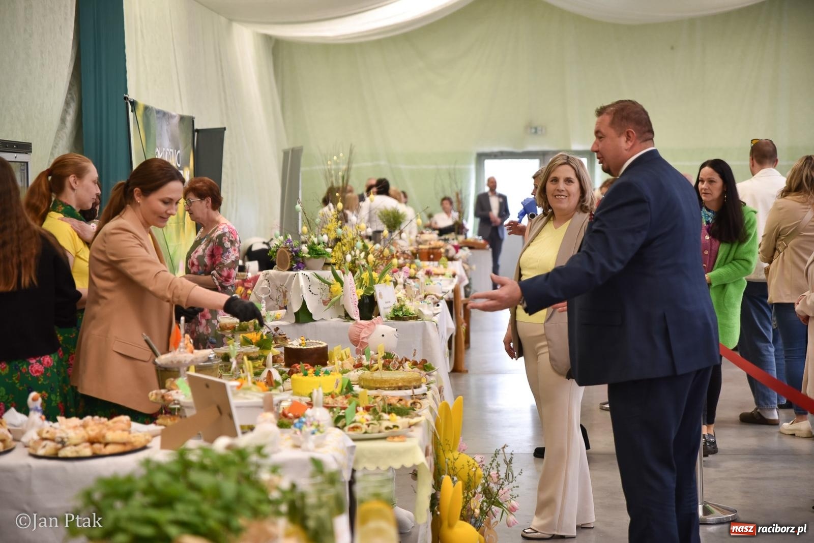 Zdjęcie w galerii na portalu naszraciborz.pl: Dziedzictwo na talerzu i w słowie. Śląska Wielkanoc w Pietrowicach Wielkich na bis [FOTO] wiadomości z regionu
