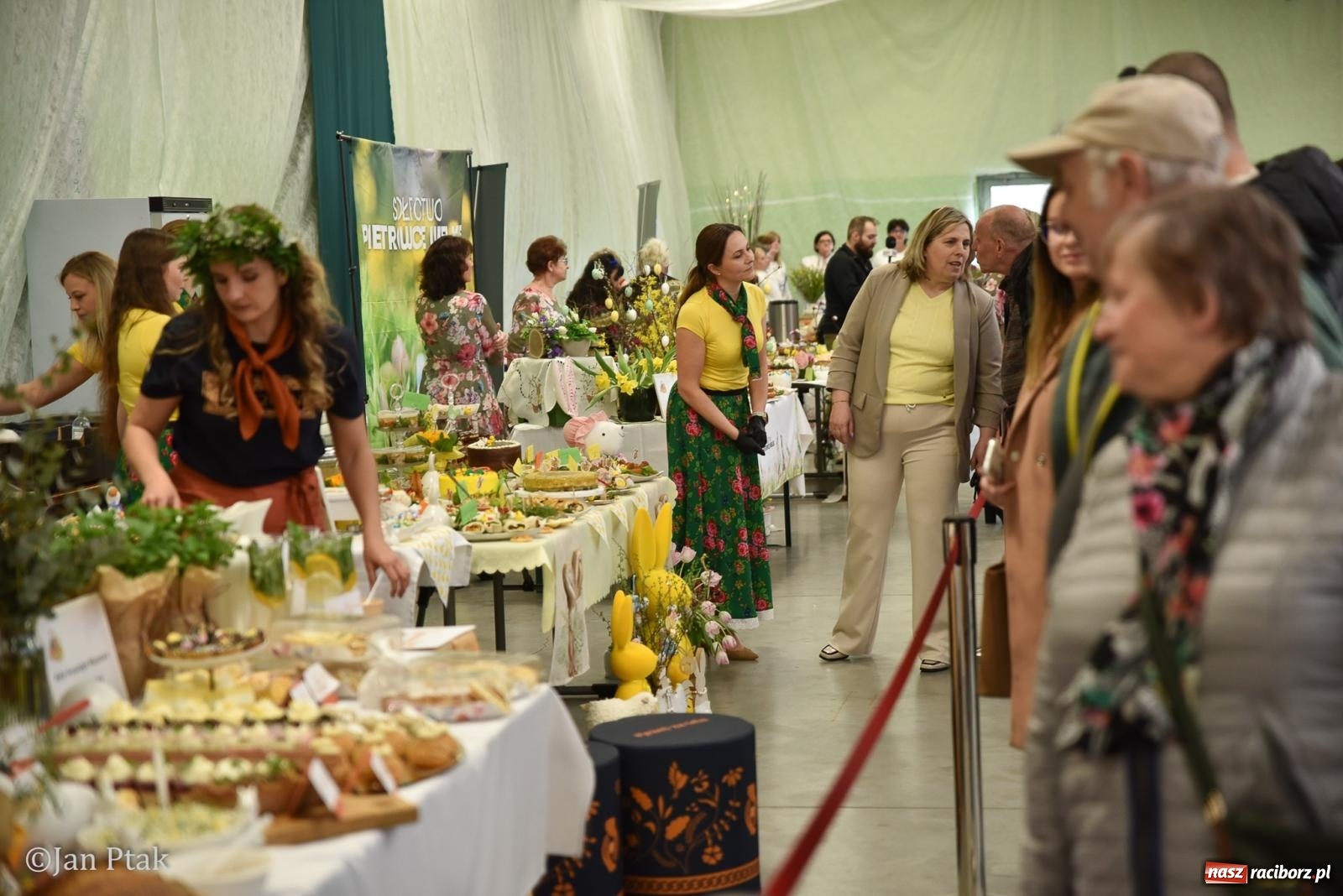 Zdjęcie w galerii na portalu naszraciborz.pl: Dziedzictwo na talerzu i w słowie. Śląska Wielkanoc w Pietrowicach Wielkich na bis [FOTO] wiadomości z regionu