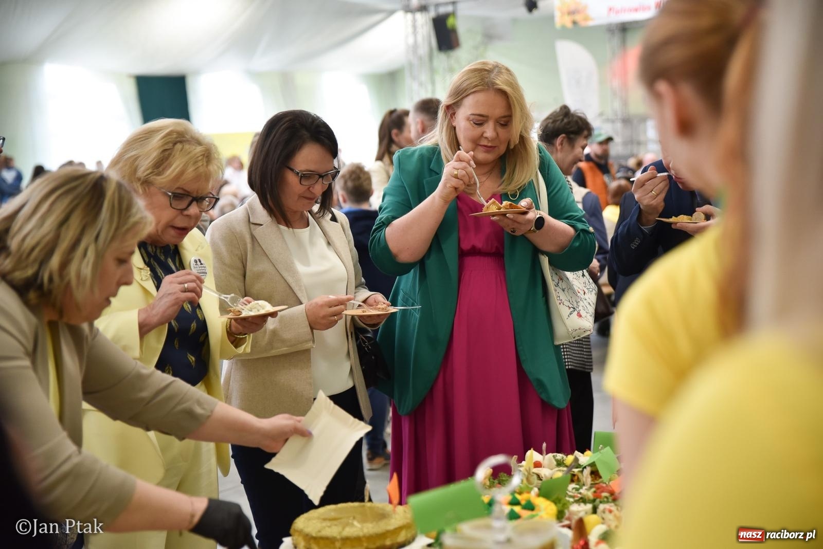 Zdjęcie w galerii na portalu naszraciborz.pl: Dziedzictwo na talerzu i w słowie. Śląska Wielkanoc w Pietrowicach Wielkich na bis [FOTO] wiadomości z regionu
