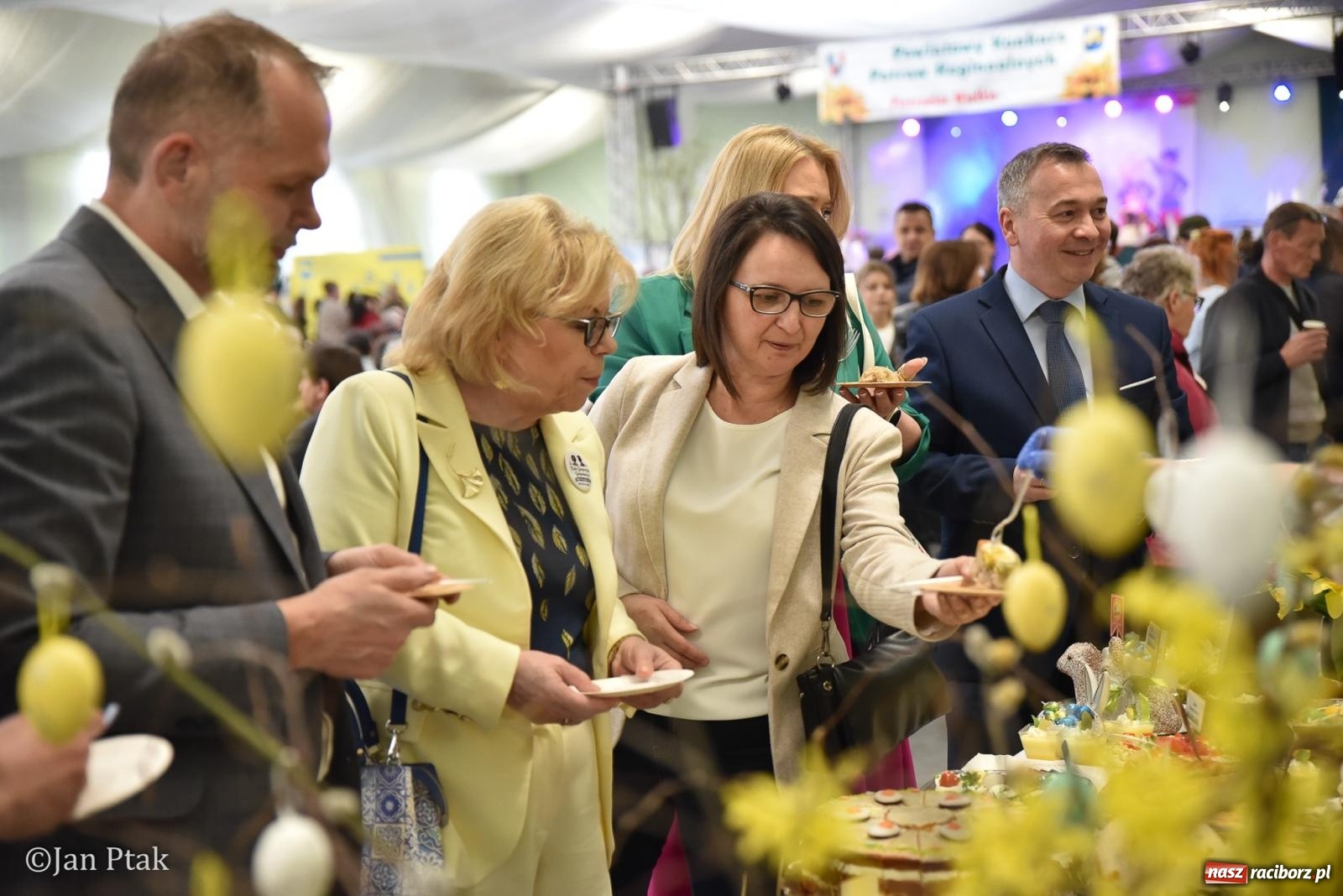 Zdjęcie w galerii na portalu naszraciborz.pl: Dziedzictwo na talerzu i w słowie. Śląska Wielkanoc w Pietrowicach Wielkich na bis [FOTO] wiadomości z regionu