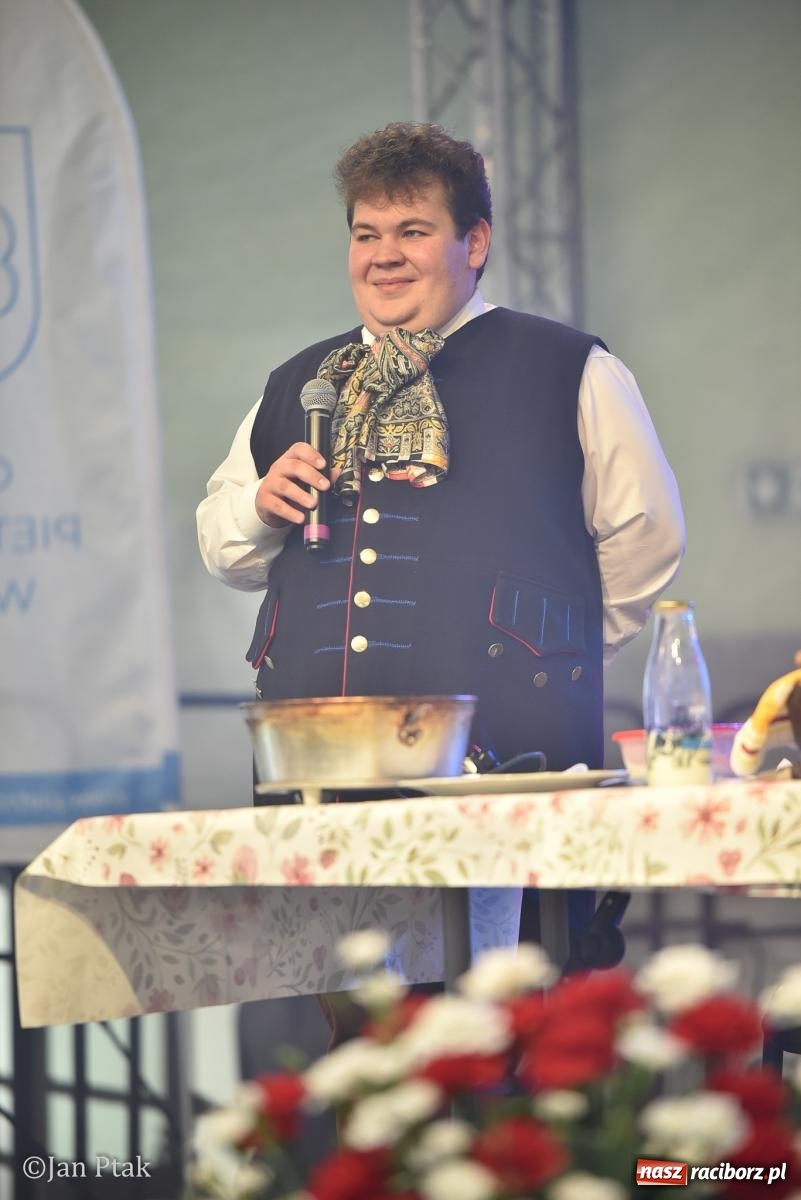 Zdjęcie w galerii na portalu naszraciborz.pl: Dziedzictwo na talerzu i w słowie. Śląska Wielkanoc w Pietrowicach Wielkich na bis [FOTO] wiadomości z regionu