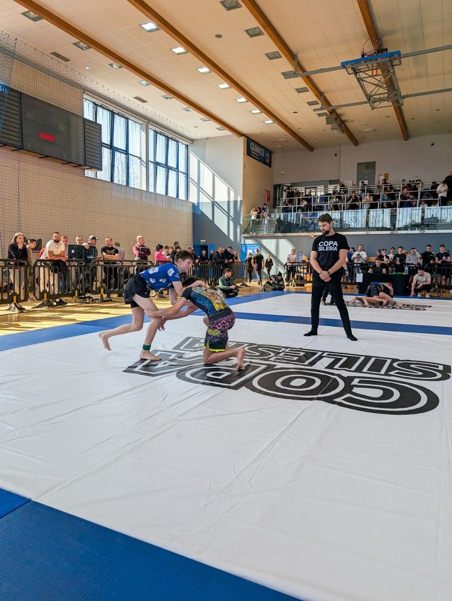 Zdjęcie w galerii na portalu naszraciborz.pl: Łamator Racibórz zdominował Copa Silesia 12. Grad medali i mocny sygnał formy wiadomości z regionu