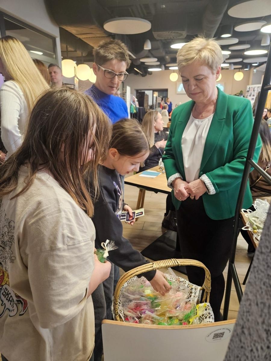 Zdjęcie w galerii na portalu naszraciborz.pl: Urban Ladies w Raciborzu. Kobieca energia i lokalna współpraca w Urban Labie wiadomości z regionu