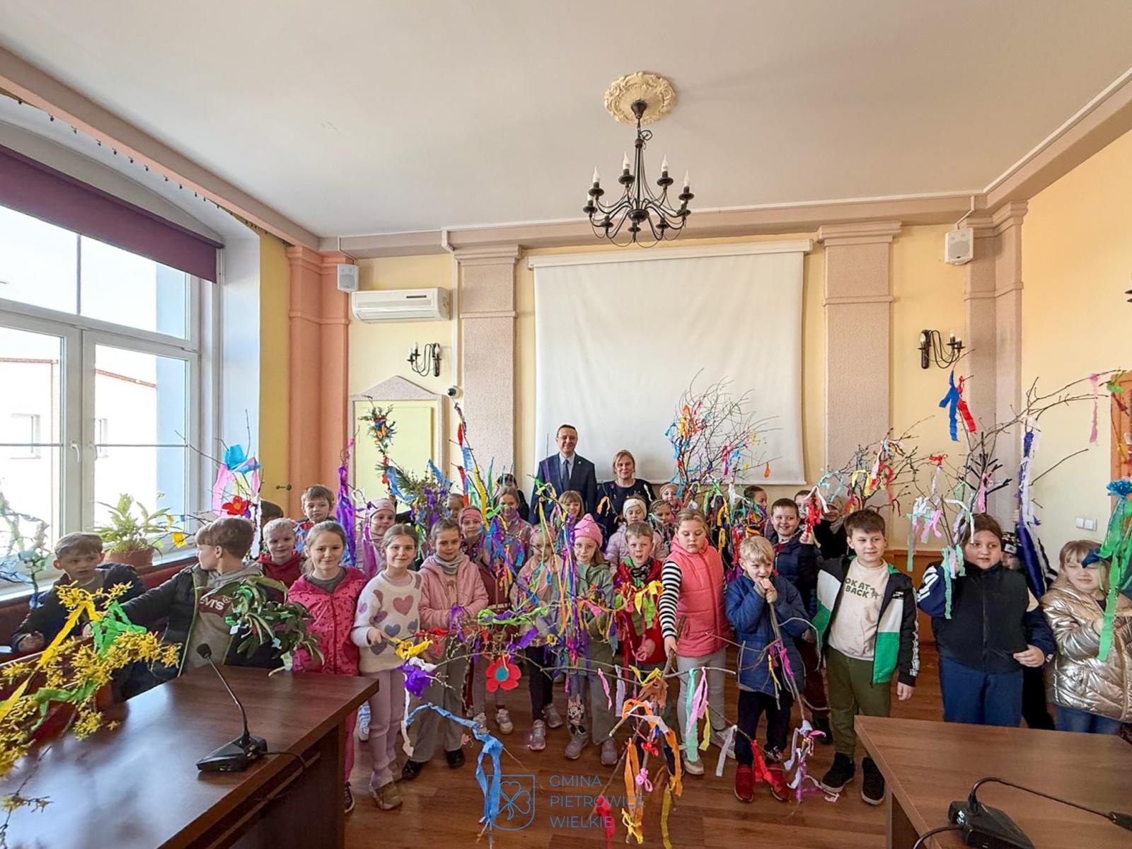 Zdjęcie w galerii na portalu naszraciborz.pl: Błękitne powitanie wiosny w Pietrowicach Wielkich wiadomości z regionu