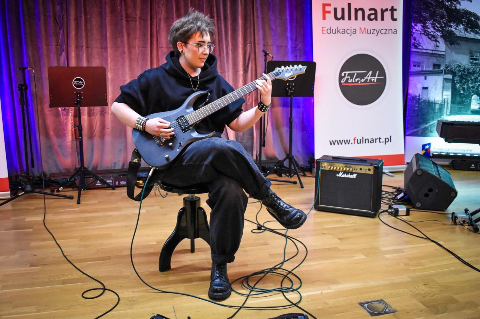 Zdjęcie w galerii na portalu naszraciborz.pl: Muzyczne powitanie wiosny na Zamku Piastowskim – koncert uczniów Ogniska Muzycznego Fulnart wiadomości z regionu