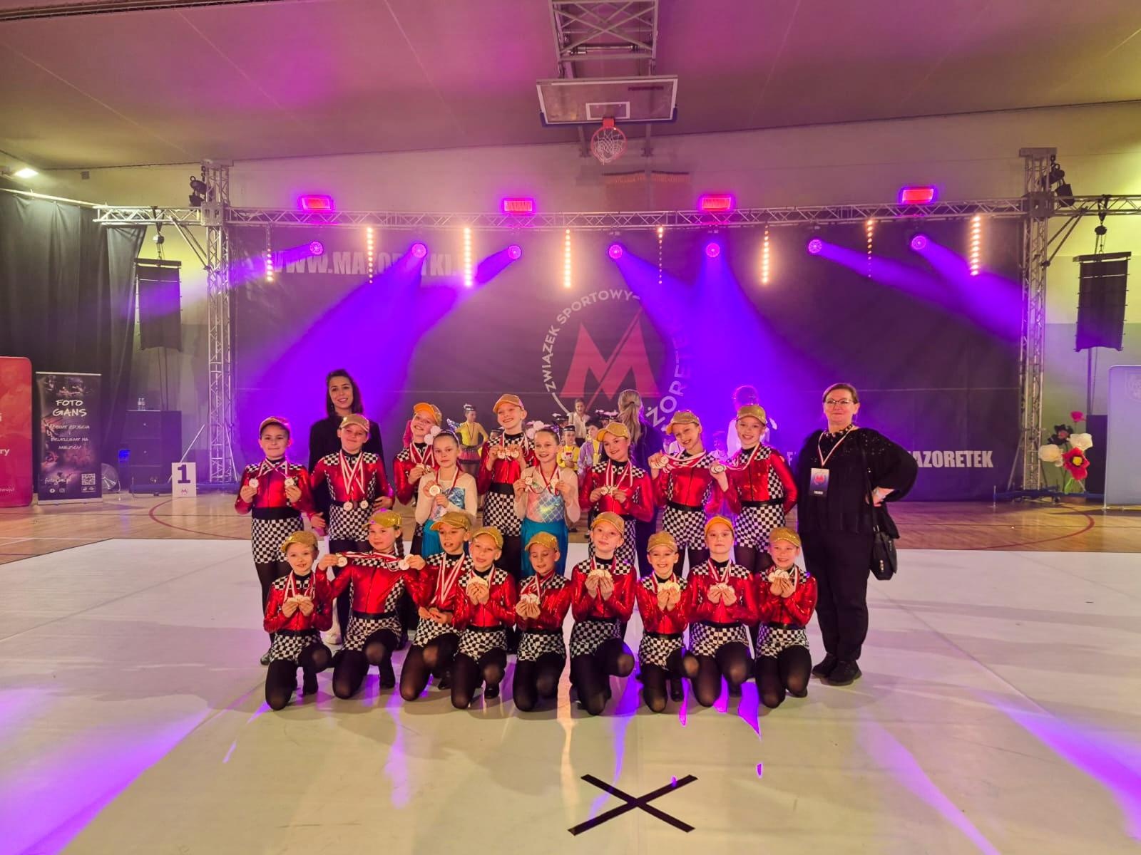 Zdjęcie w galerii na portalu naszraciborz.pl: Mażoretki ZARA z kompletem awansów na Mistrzostwa Polski wiadomości z regionu