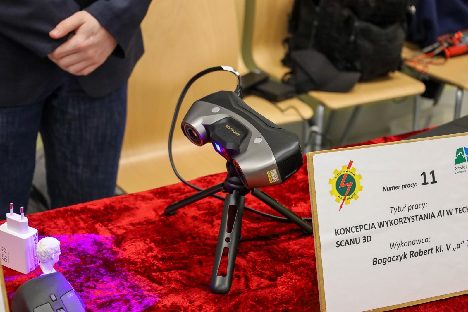 Zdjęcie w galerii na portalu naszraciborz.pl: Konkurs prac uczniowskich w Mechaniku. Najlepsi młodzi konstruktorzy nagrodzeni wiadomości z regionu