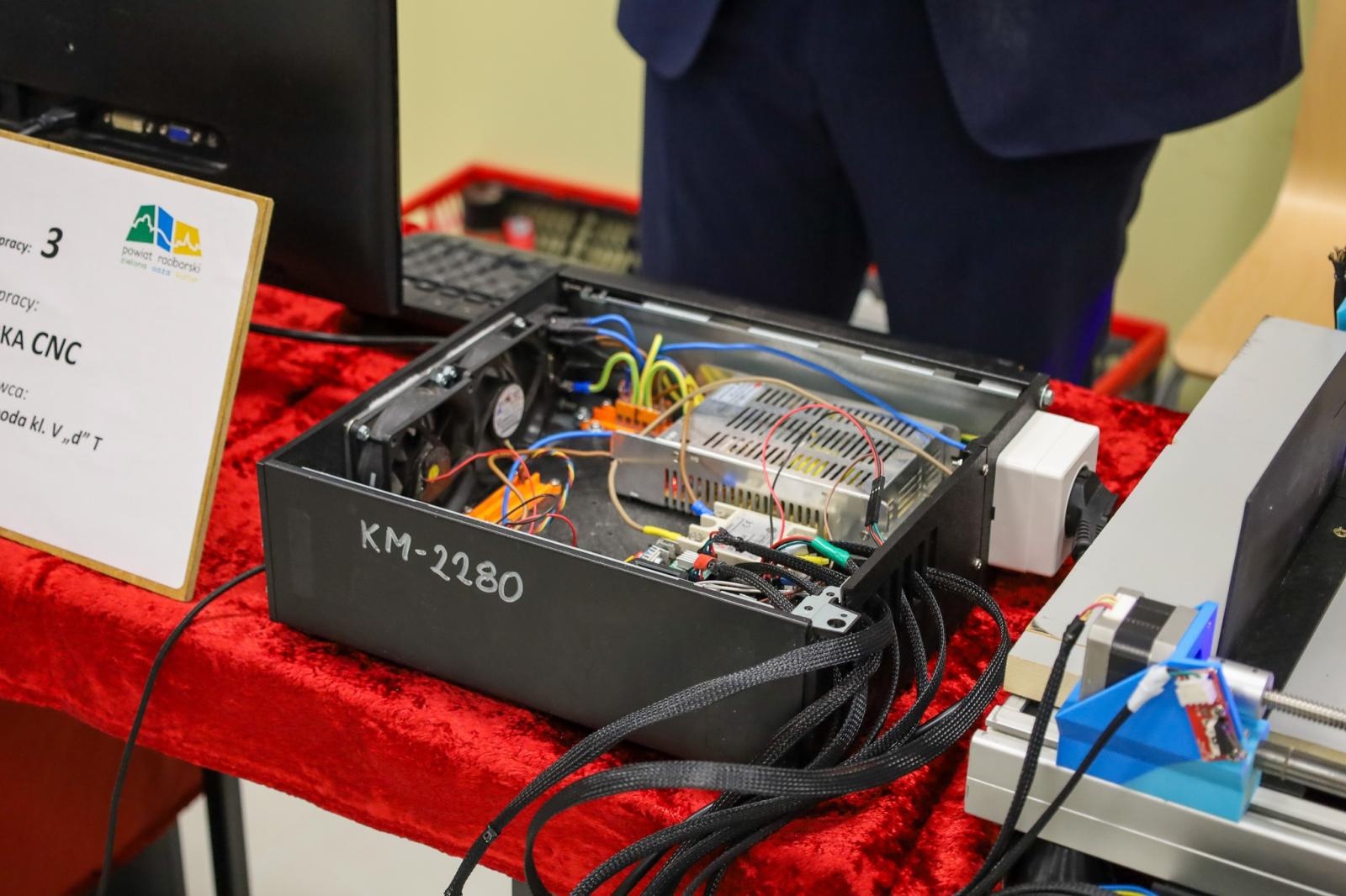 Zdjęcie w galerii na portalu naszraciborz.pl: Konkurs prac uczniowskich w Mechaniku. Najlepsi młodzi konstruktorzy nagrodzeni wiadomości z regionu