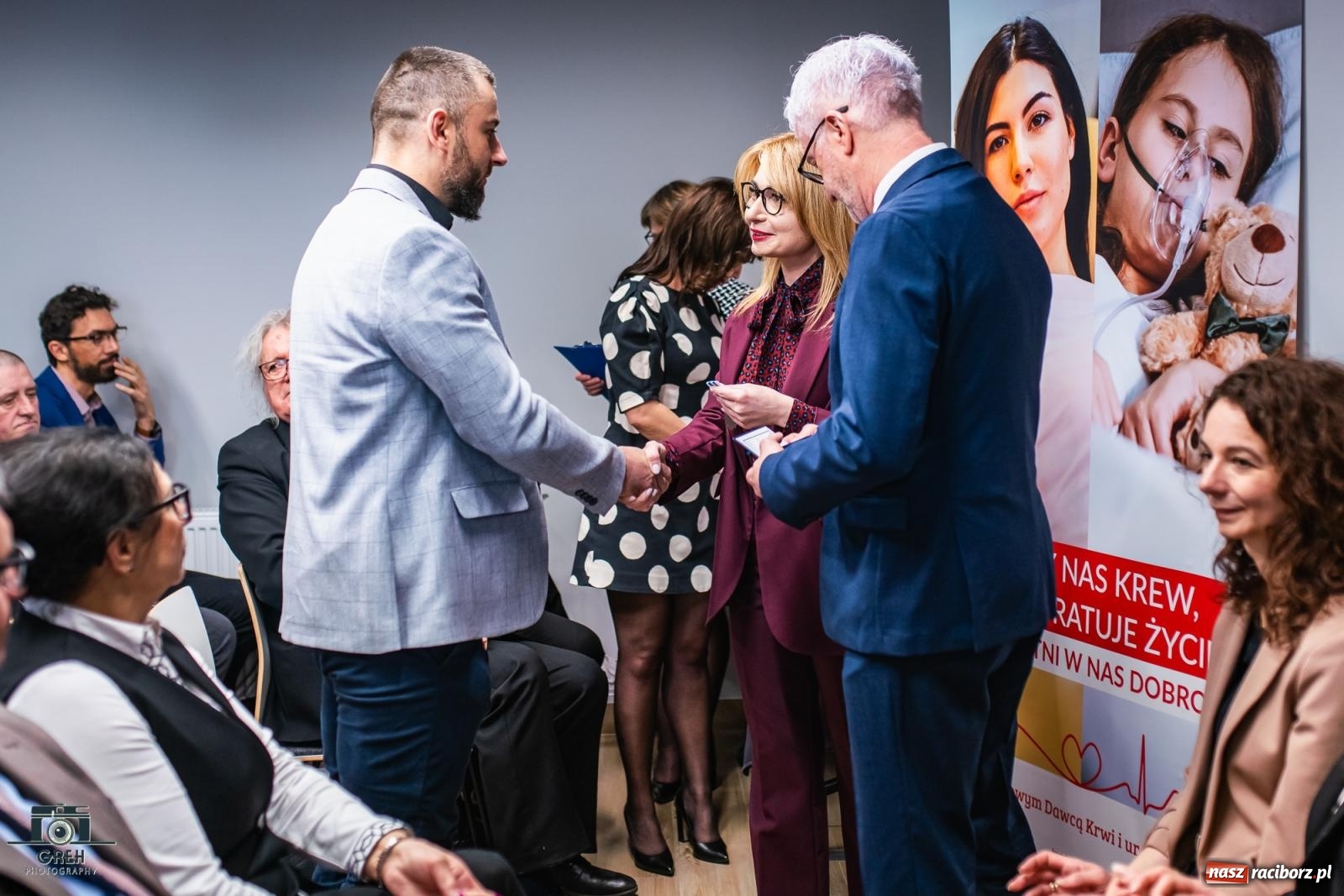 Zdjęcie w galerii na portalu naszraciborz.pl: 25 bohaterów uhonorowanych. Akcja krwiodawstwa z zielonym akcentem w Raciborzu [FOTO i WIDEO] wiadomości z regionu