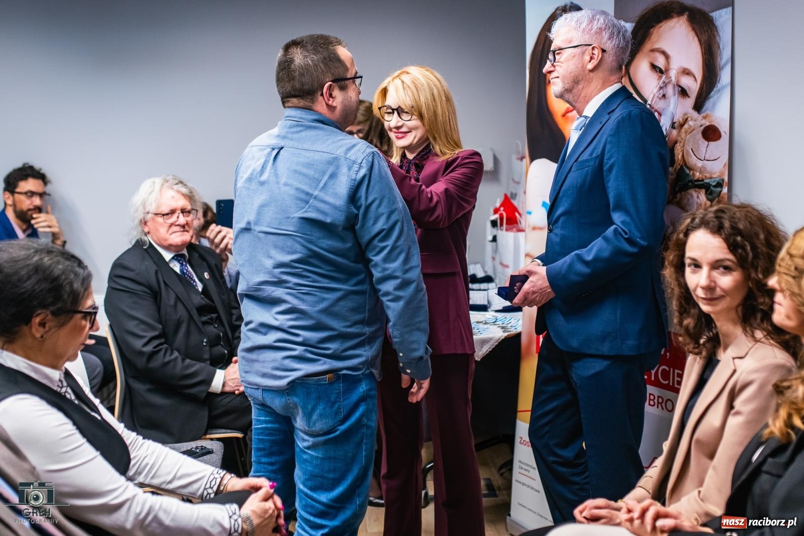 Zdjęcie w galerii na portalu naszraciborz.pl: 25 bohaterów uhonorowanych. Akcja krwiodawstwa z zielonym akcentem w Raciborzu [FOTO i WIDEO] wiadomości z regionu