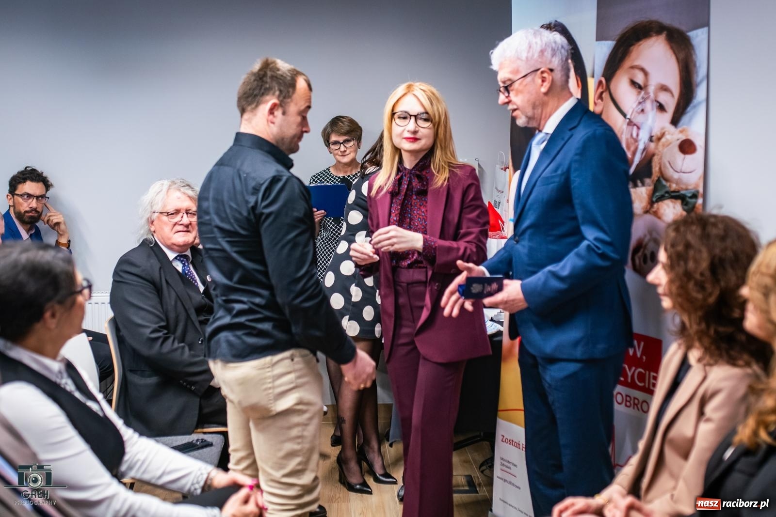 Zdjęcie w galerii na portalu naszraciborz.pl: 25 bohaterów uhonorowanych. Akcja krwiodawstwa z zielonym akcentem w Raciborzu [FOTO i WIDEO] wiadomości z regionu