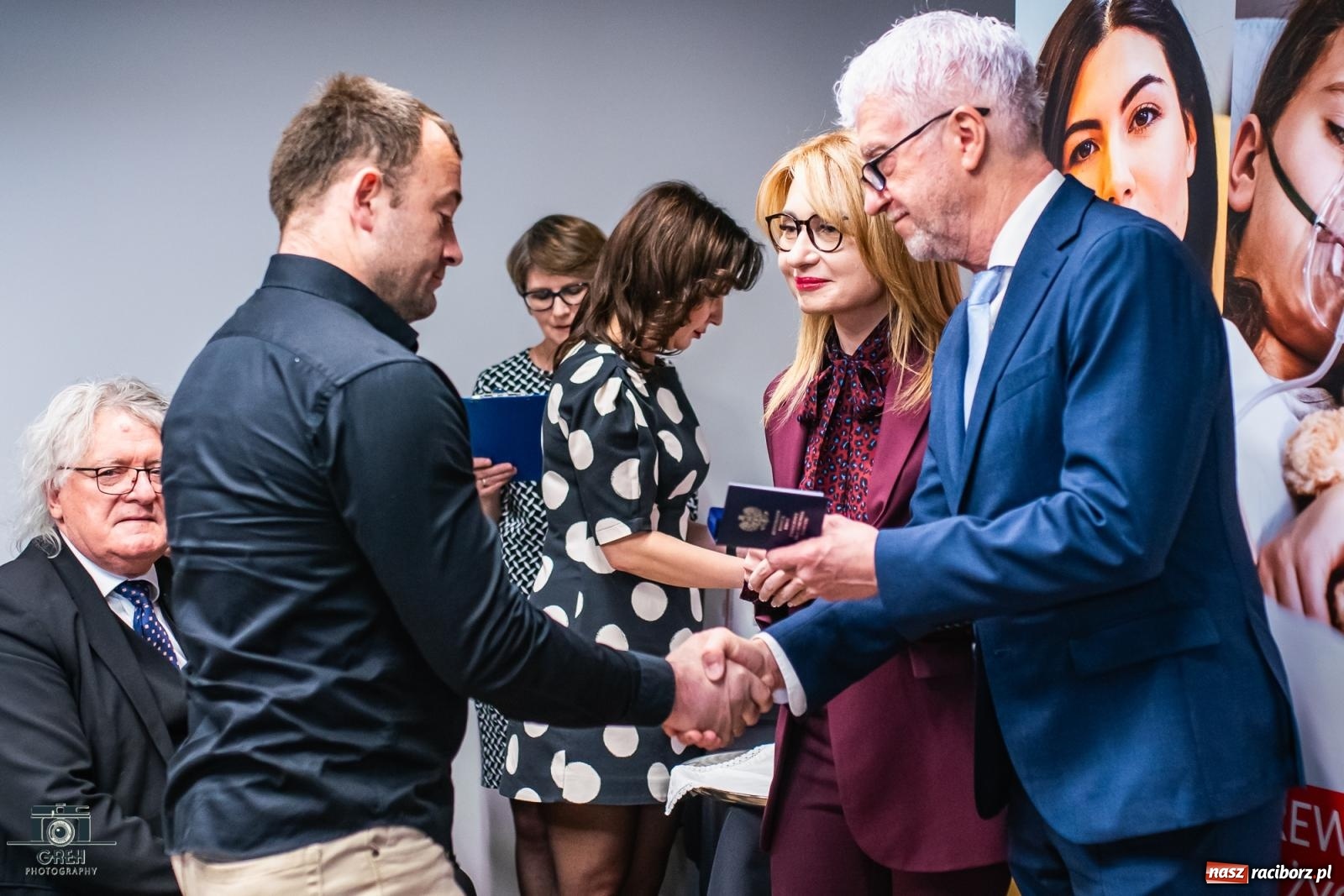 Zdjęcie w galerii na portalu naszraciborz.pl: 25 bohaterów uhonorowanych. Akcja krwiodawstwa z zielonym akcentem w Raciborzu [FOTO i WIDEO] wiadomości z regionu