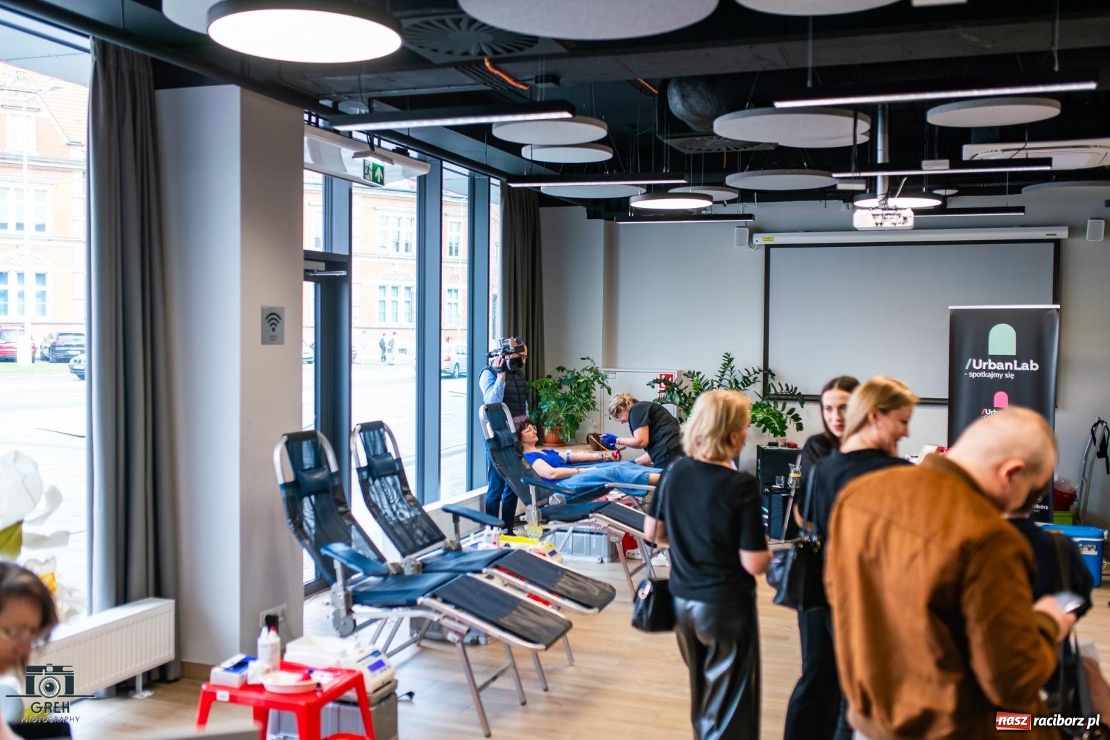 Zdjęcie w galerii na portalu naszraciborz.pl: 25 bohaterów uhonorowanych. Akcja krwiodawstwa z zielonym akcentem w Raciborzu [FOTO i WIDEO] wiadomości z regionu