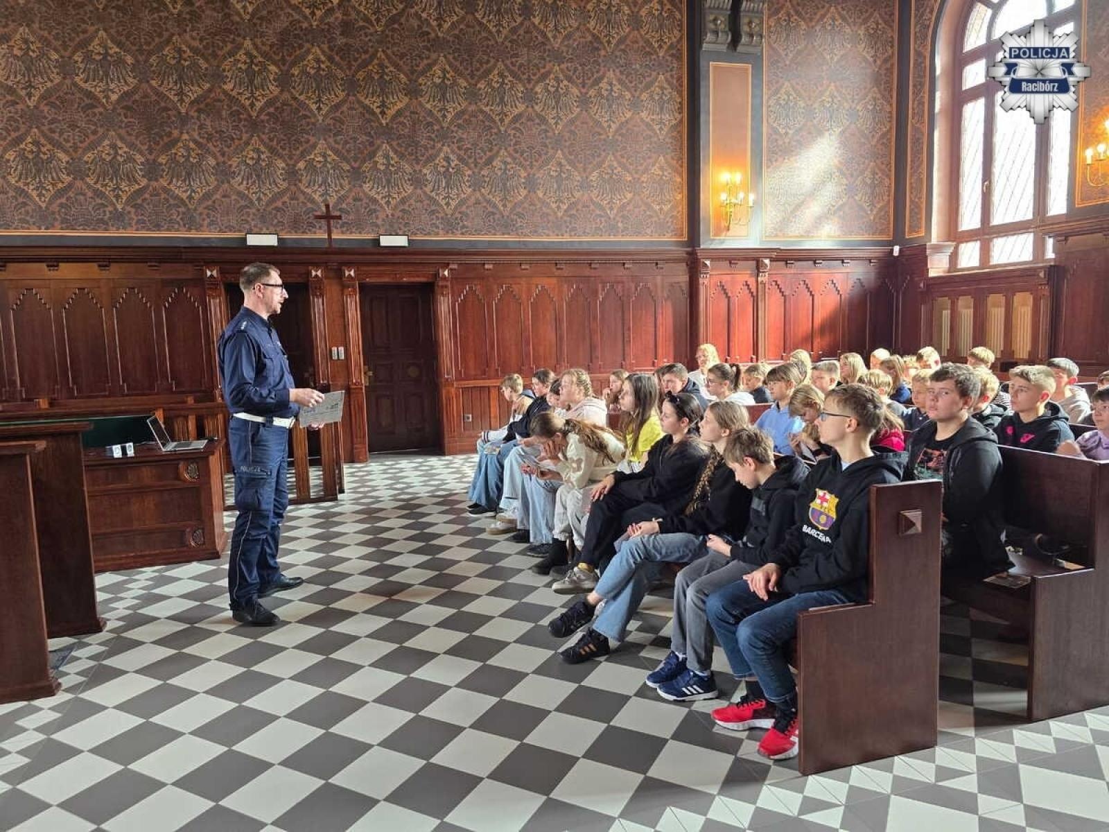 Zdjęcie w galerii na portalu naszraciborz.pl: X Dni Edukacji Prawnej. Spotkanie z młodzieżą w raciborskim sądzie wiadomości z regionu