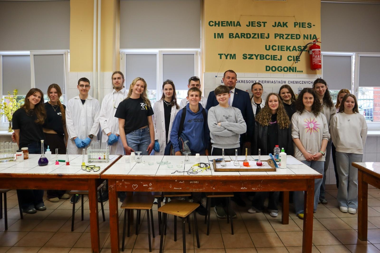 Zdjęcie w galerii na portalu naszraciborz.pl: Trwają dni otwarte szkół ponadpodstawowych w powiecie raciborskim. Ponad tysiąc miejsc czeka na absolwentów podstawówek wiadomości z regionu