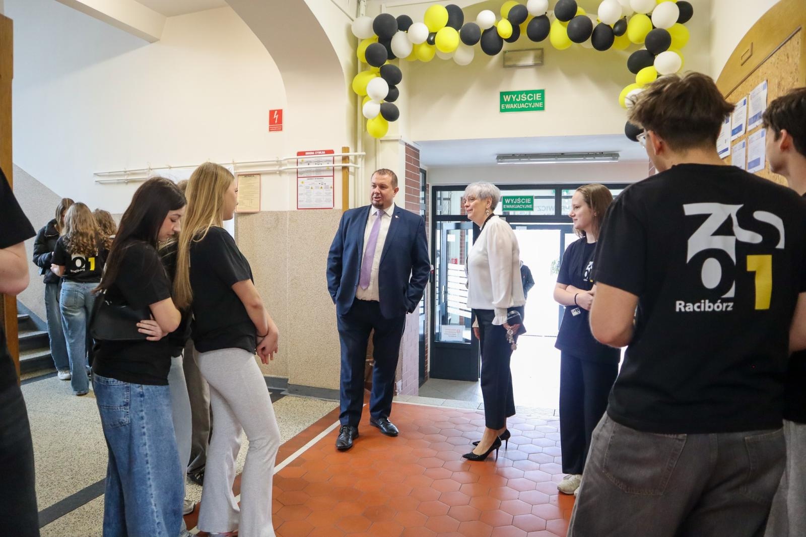 Zdjęcie w galerii na portalu naszraciborz.pl: Trwają dni otwarte szkół ponadpodstawowych w powiecie raciborskim. Ponad tysiąc miejsc czeka na absolwentów podstawówek wiadomości z regionu