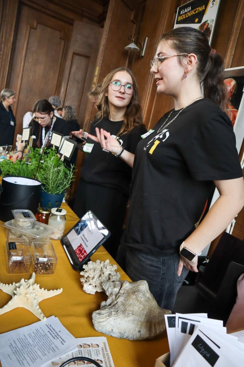 Zdjęcie w galerii na portalu naszraciborz.pl: Trwają dni otwarte szkół ponadpodstawowych w powiecie raciborskim. Ponad tysiąc miejsc czeka na absolwentów podstawówek wiadomości z regionu