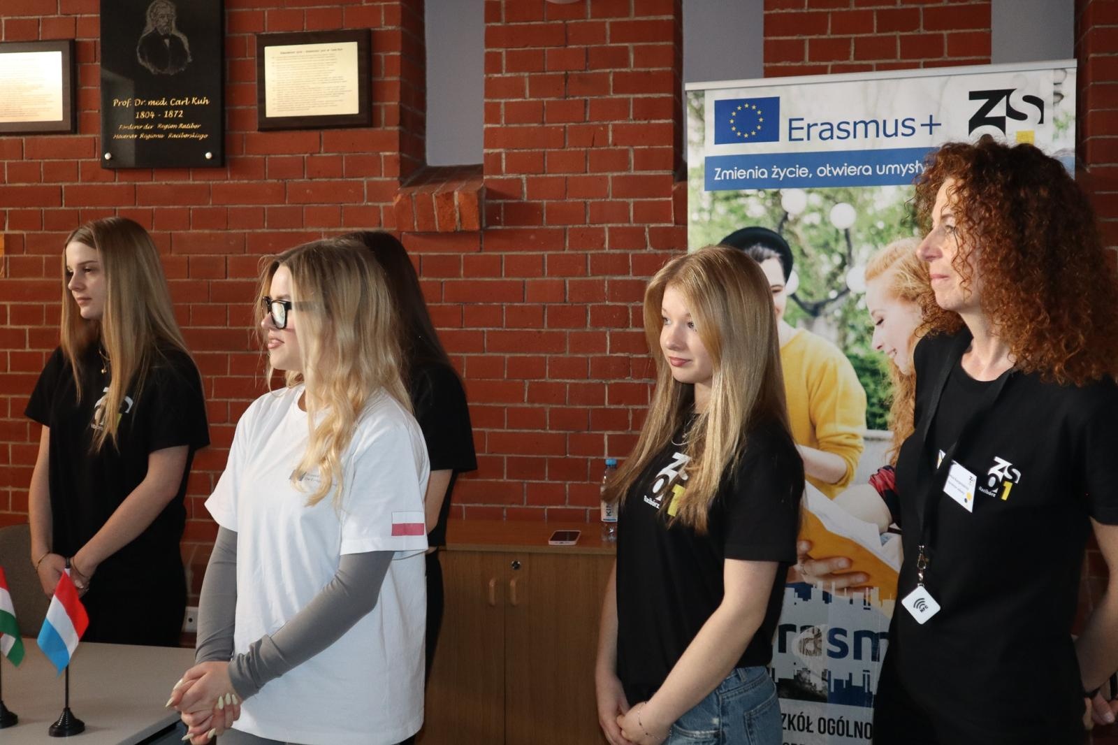 Zdjęcie w galerii na portalu naszraciborz.pl: Trwają dni otwarte szkół ponadpodstawowych w powiecie raciborskim. Ponad tysiąc miejsc czeka na absolwentów podstawówek wiadomości z regionu