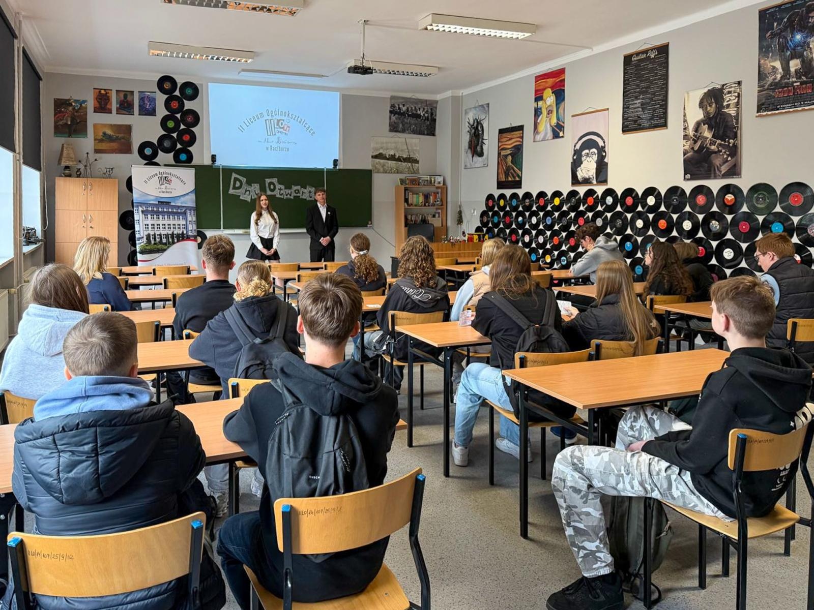 Zdjęcie w galerii na portalu naszraciborz.pl: Trwają dni otwarte szkół ponadpodstawowych w powiecie raciborskim. Ponad tysiąc miejsc czeka na absolwentów podstawówek wiadomości z regionu