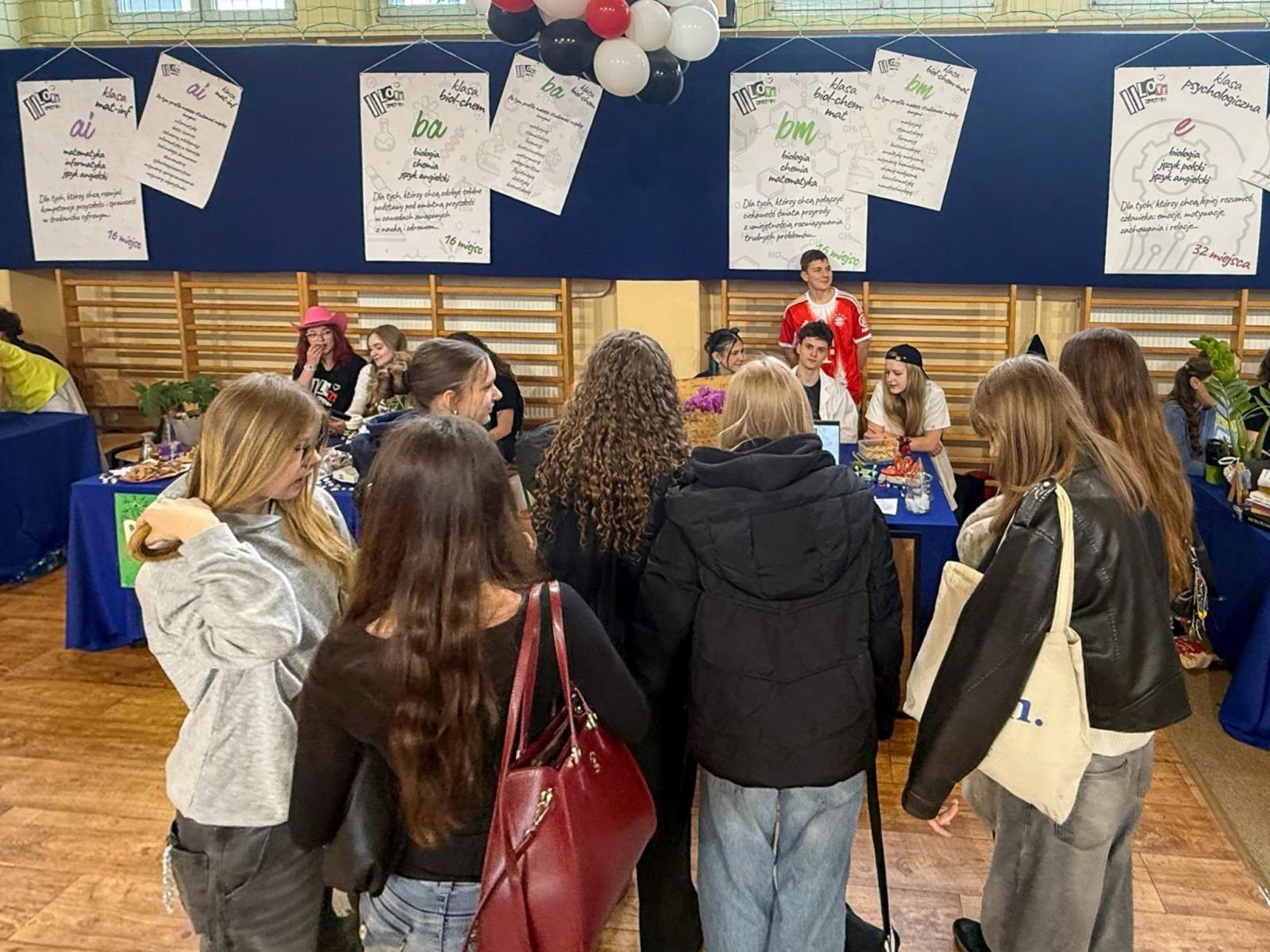 Zdjęcie w galerii na portalu naszraciborz.pl: Trwają dni otwarte szkół ponadpodstawowych w powiecie raciborskim. Ponad tysiąc miejsc czeka na absolwentów podstawówek wiadomości z regionu