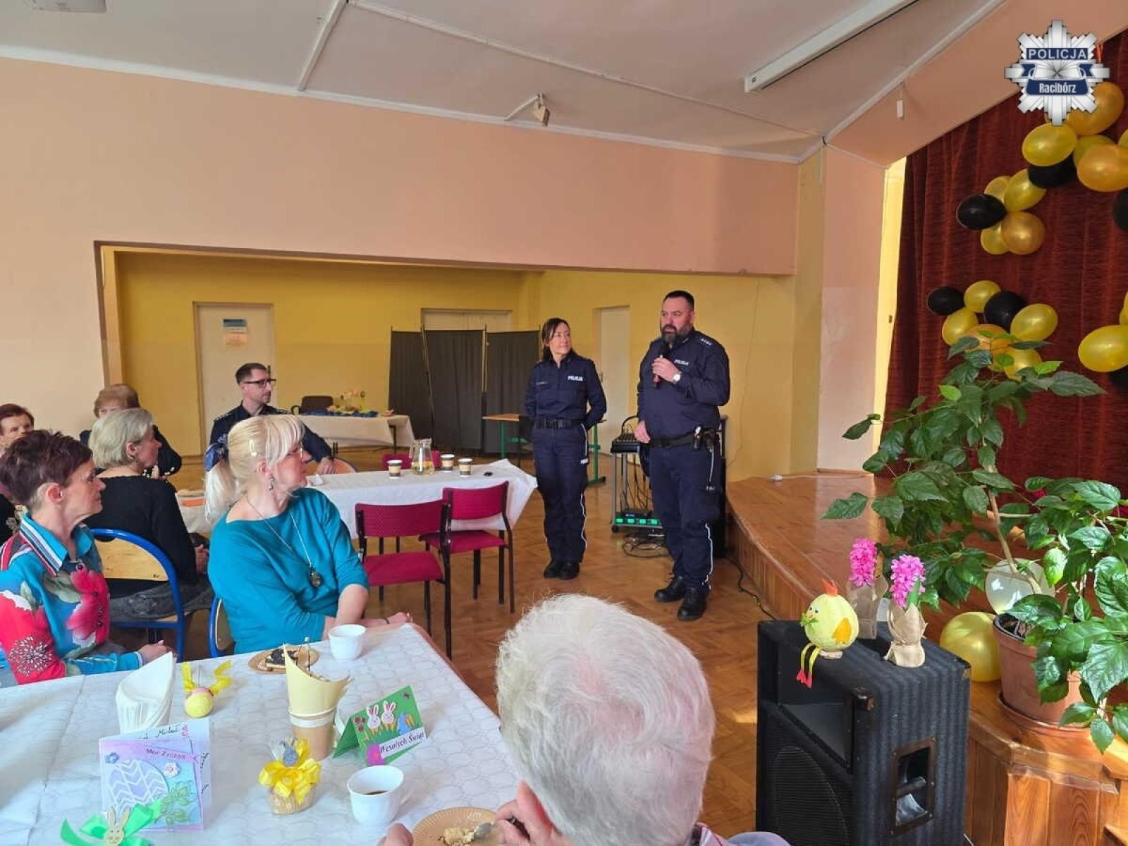 Zdjęcie w galerii na portalu naszraciborz.pl: O bezpieczeństwie seniorów w SP 18 wiadomości z regionu