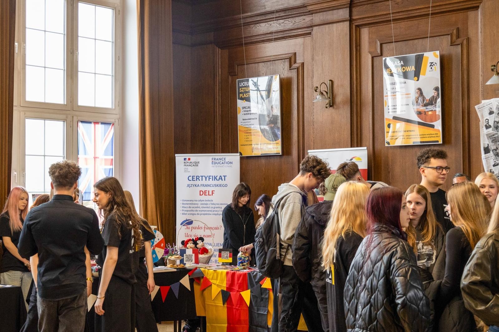 Zdjęcie w galerii na portalu naszraciborz.pl: Pierwszy dzień Dni Otwartych w ZSO nr 1 przyciągnął ósmoklasistów wiadomości z regionu