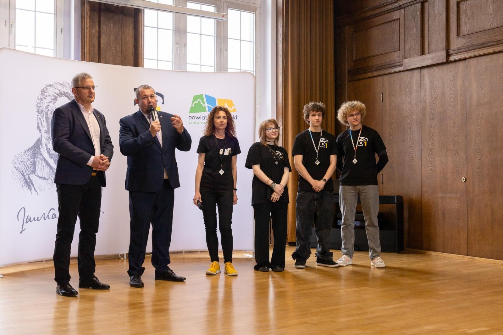 Zdjęcie w galerii na portalu naszraciborz.pl: Pierwszy dzień Dni Otwartych w ZSO nr 1 przyciągnął ósmoklasistów wiadomości z regionu