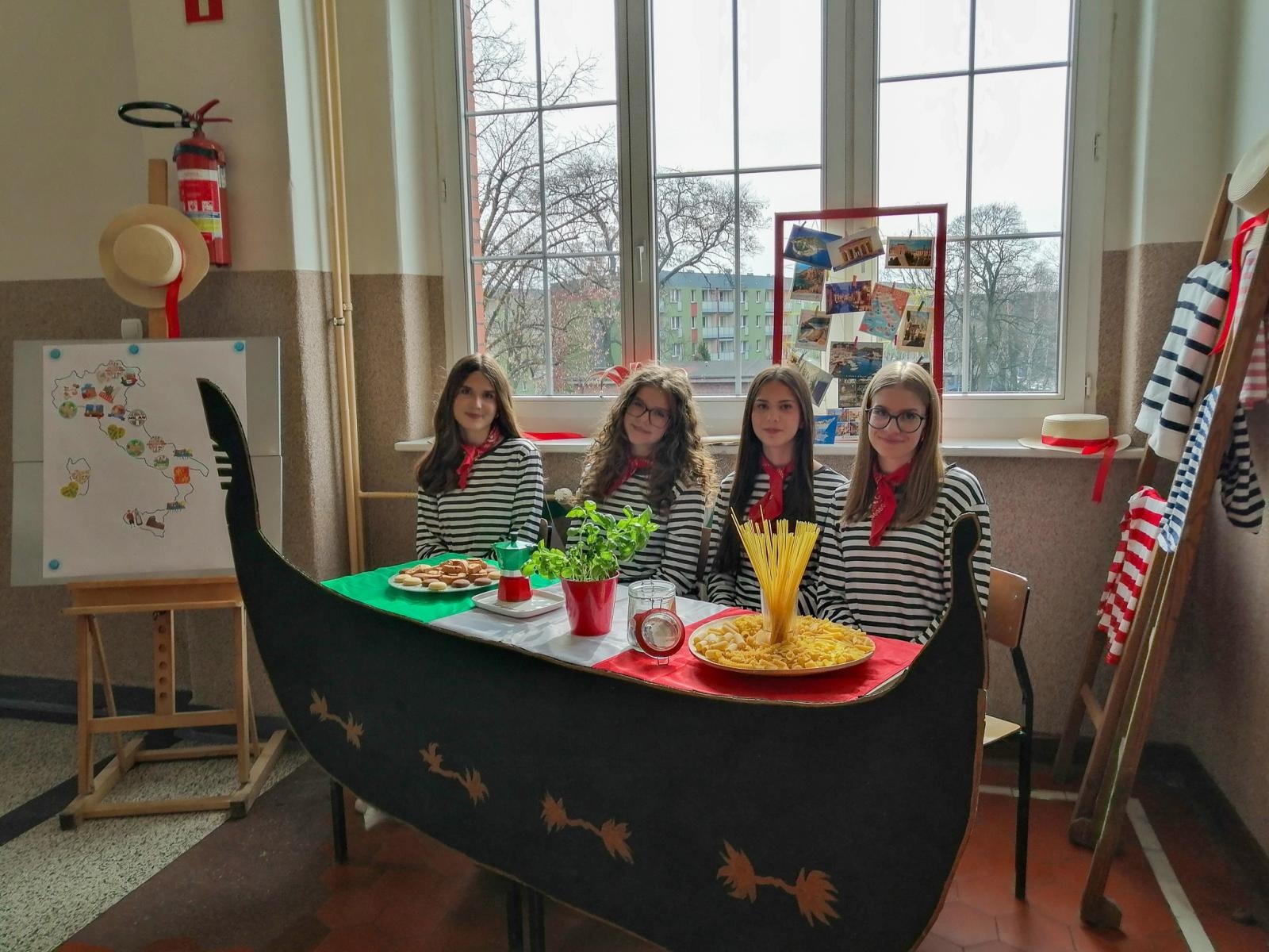 Zdjęcie w galerii na portalu naszraciborz.pl: Pierwszy dzień Dni Otwartych w ZSO nr 1 przyciągnął ósmoklasistów wiadomości z regionu