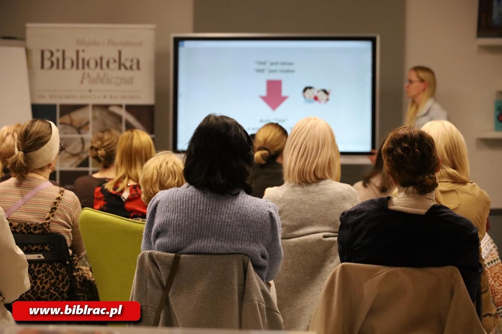 Zdjęcie w galerii na portalu naszraciborz.pl: Jak mówić NIE z czystym sumieniem? Anita Kiderys w raciborskiej bibliotece wiadomości z regionu