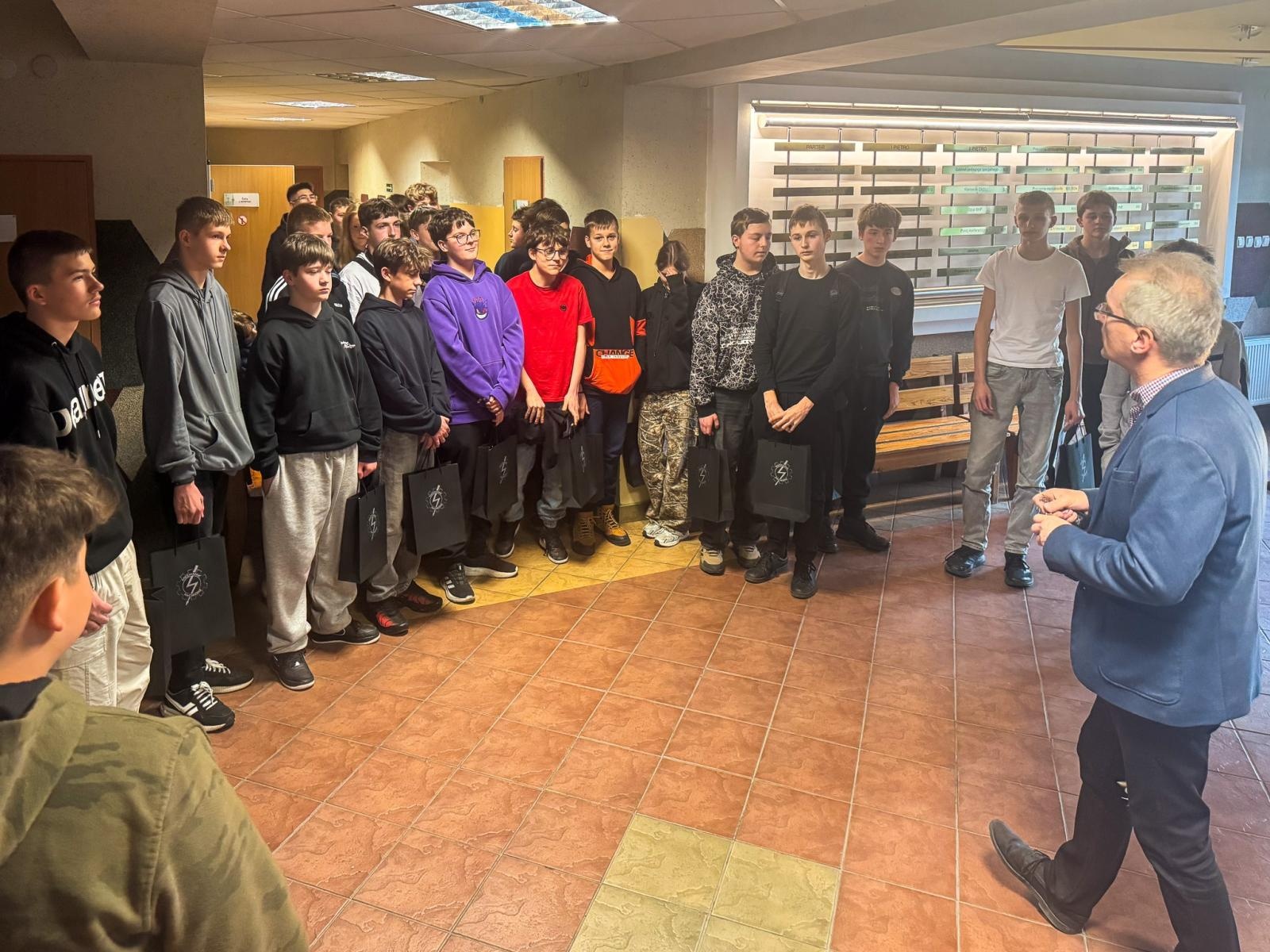 Zdjęcie w galerii na portalu naszraciborz.pl: Raciborski Mechanik otwiera swoje drzwi młodzieży i rodzicom wiadomości z regionu