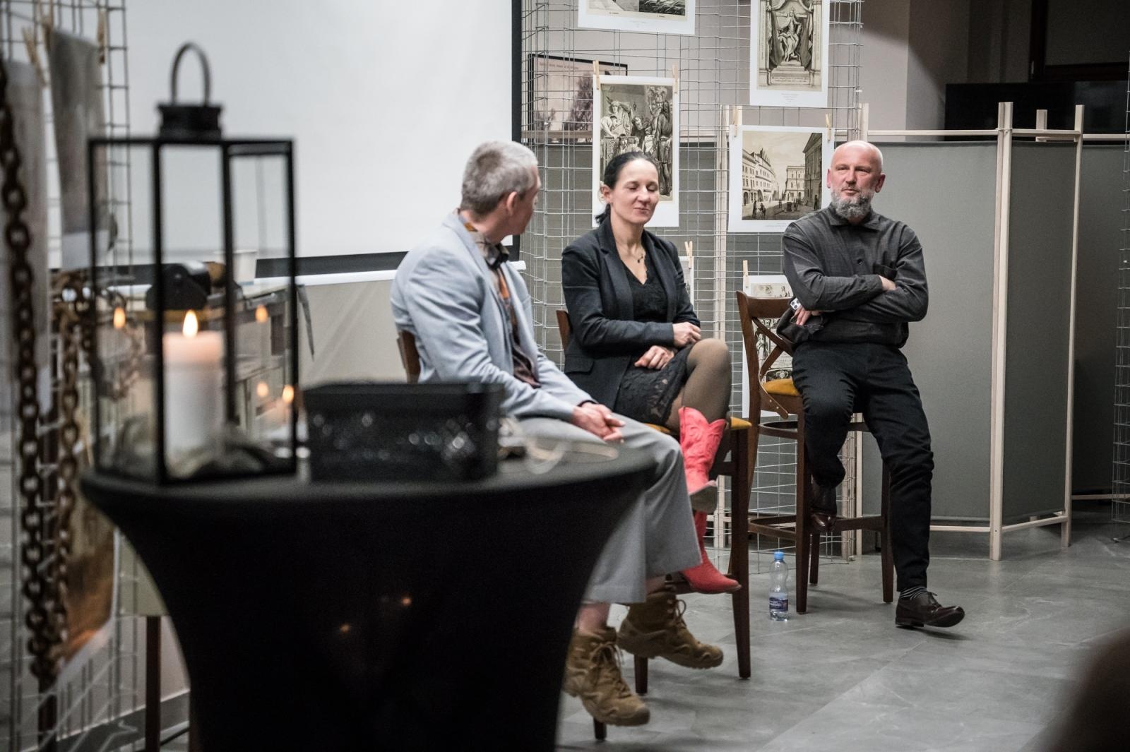 Zdjęcie w galerii na portalu naszraciborz.pl: Mistrz Jan i tajemnice zbrodni. Cykl spotkań o mrocznych historiach na Zamku Piastowskim wiadomości z regionu