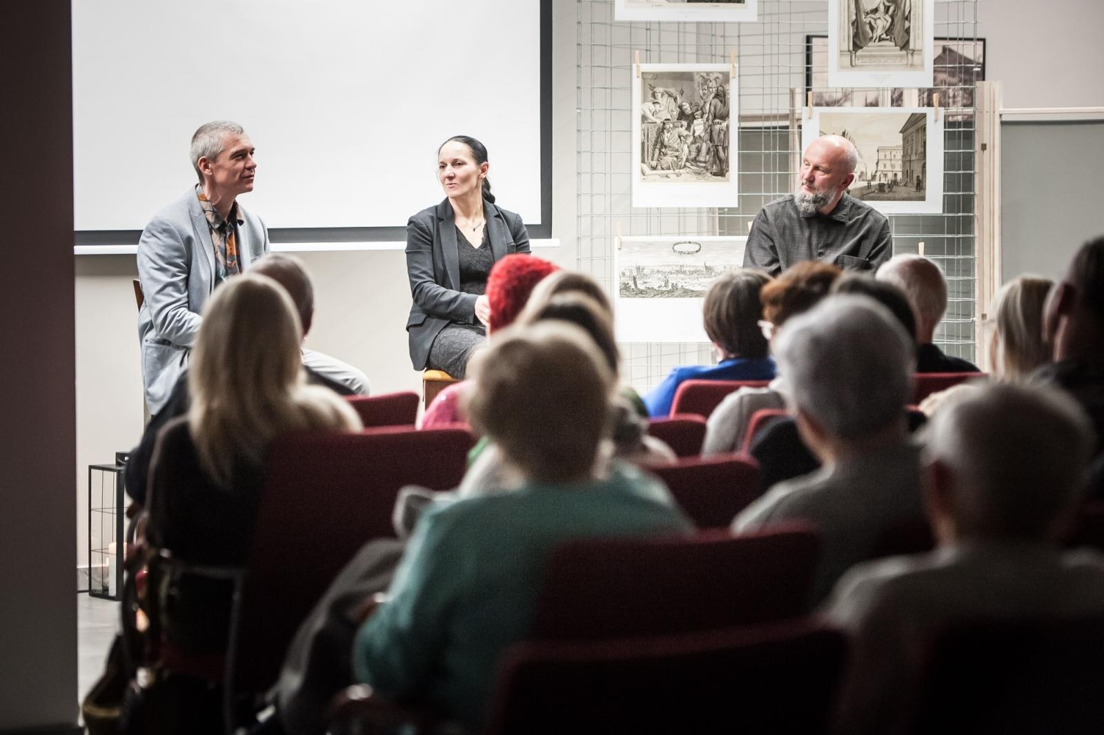 Zdjęcie w galerii na portalu naszraciborz.pl: Mistrz Jan i tajemnice zbrodni. Cykl spotkań o mrocznych historiach na Zamku Piastowskim wiadomości z regionu