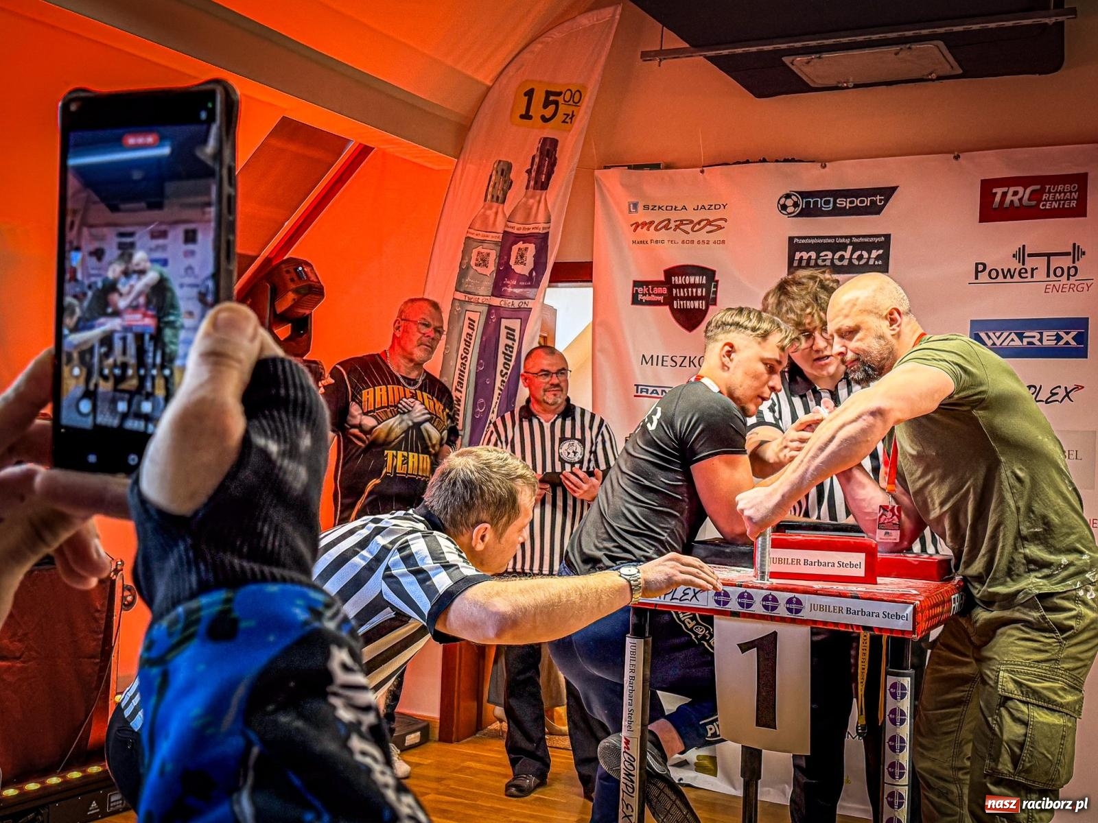 Zdjęcie w galerii na portalu naszraciborz.pl: Racibórz areną krajowej rywalizacji. Na zamku trwają XXVI Mistrzostwa Polski w Armwrestlingu wiadomości z regionu