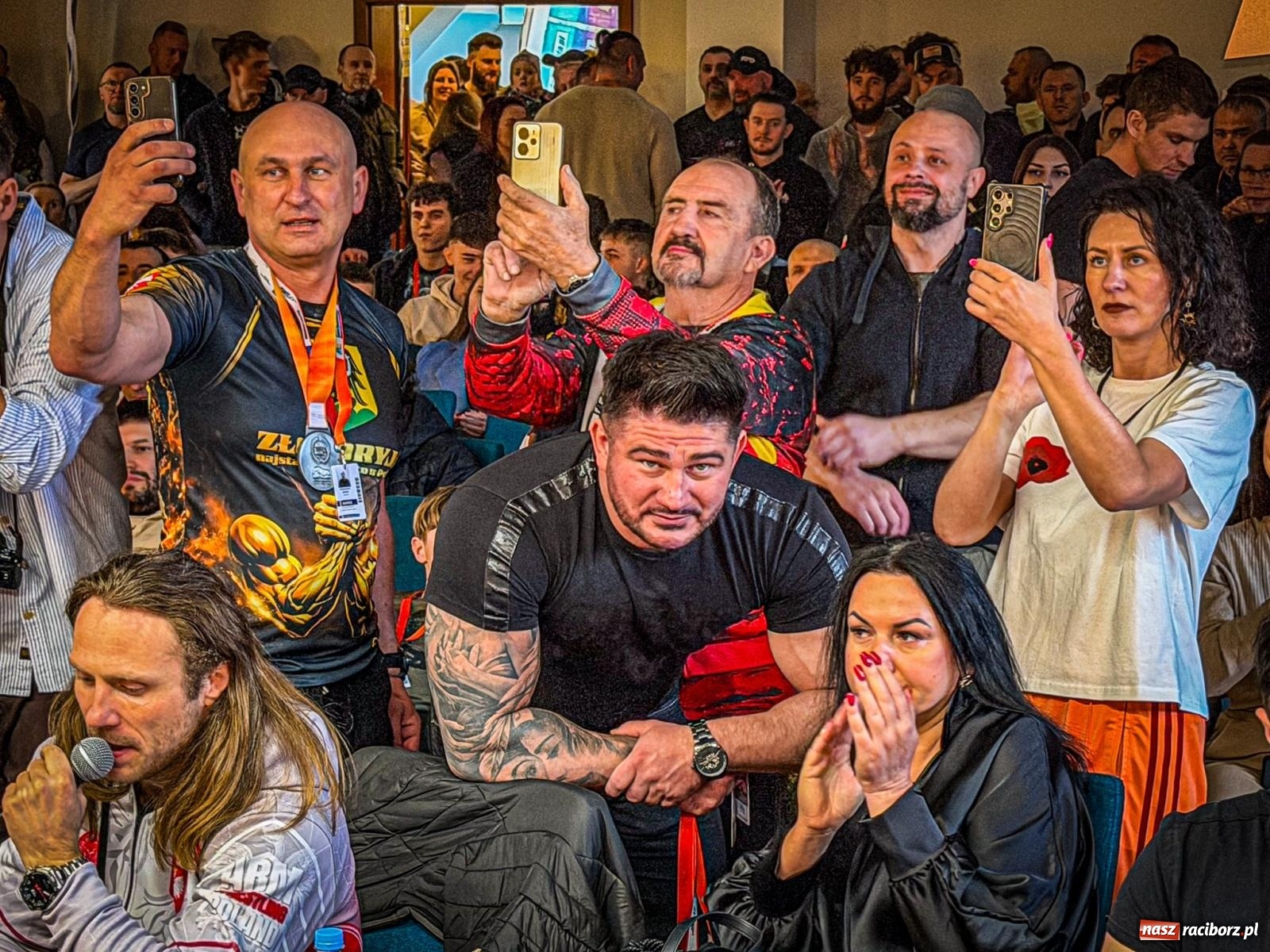 Zdjęcie w galerii na portalu naszraciborz.pl: Racibórz areną krajowej rywalizacji. Na zamku trwają XXVI Mistrzostwa Polski w Armwrestlingu wiadomości z regionu