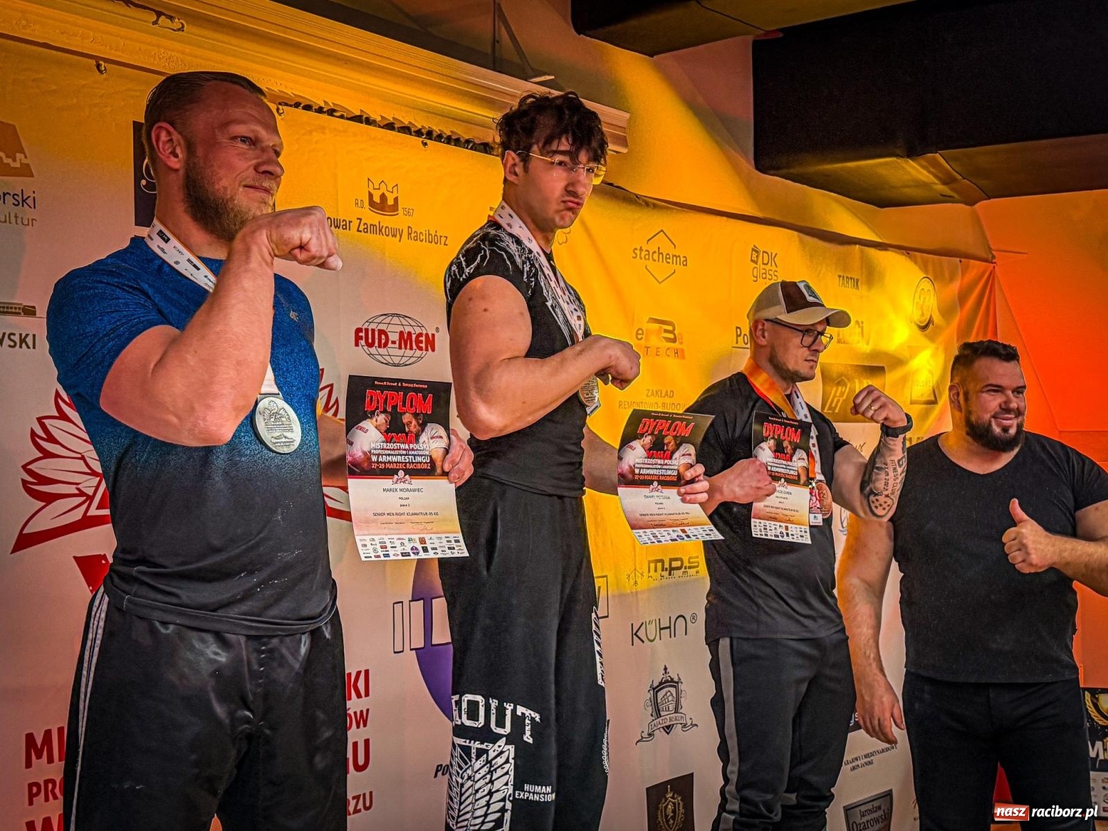 Zdjęcie w galerii na portalu naszraciborz.pl: Racibórz areną krajowej rywalizacji. Na zamku trwają XXVI Mistrzostwa Polski w Armwrestlingu wiadomości z regionu