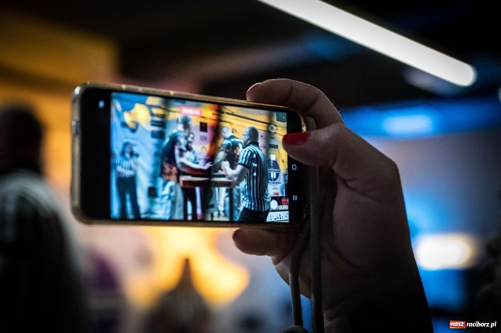 Zdjęcie w galerii na portalu naszraciborz.pl: Racibórz areną krajowej rywalizacji. Na zamku trwają XXVI Mistrzostwa Polski w Armwrestlingu wiadomości z regionu