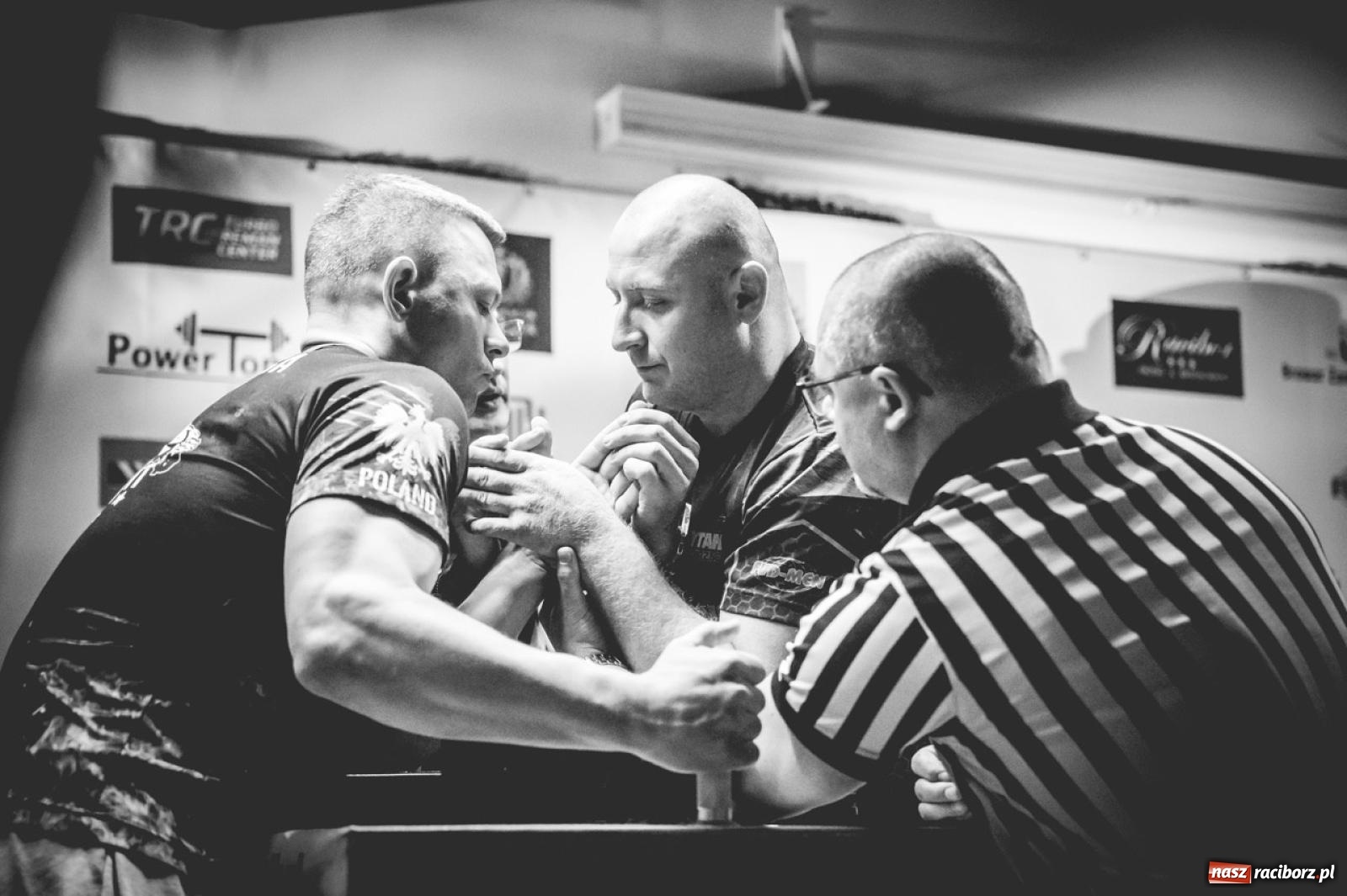 Zdjęcie w galerii na portalu naszraciborz.pl: Racibórz areną krajowej rywalizacji. Na zamku trwają XXVI Mistrzostwa Polski w Armwrestlingu wiadomości z regionu