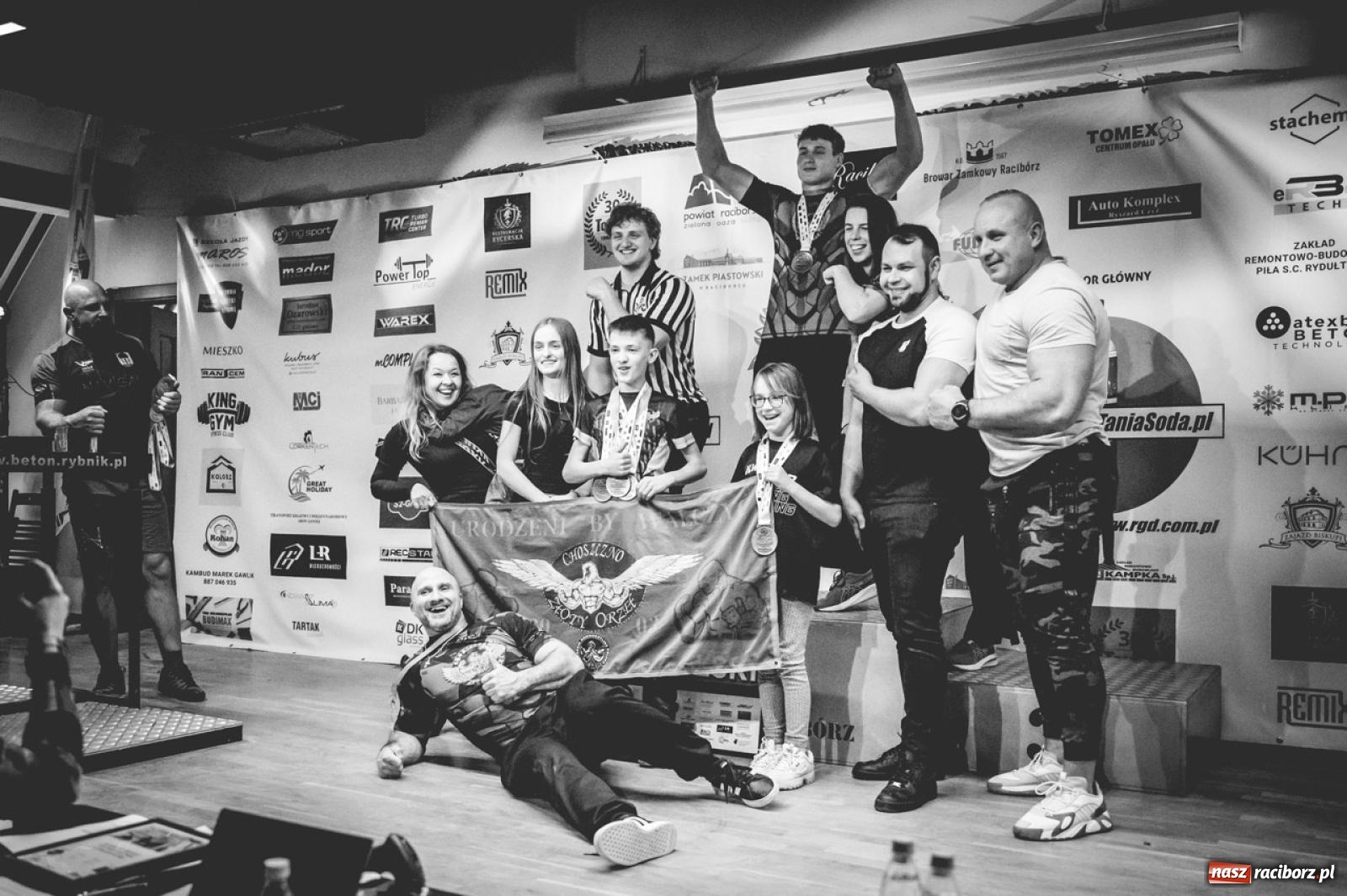 Zdjęcie w galerii na portalu naszraciborz.pl: Racibórz areną krajowej rywalizacji. Na zamku trwają XXVI Mistrzostwa Polski w Armwrestlingu wiadomości z regionu