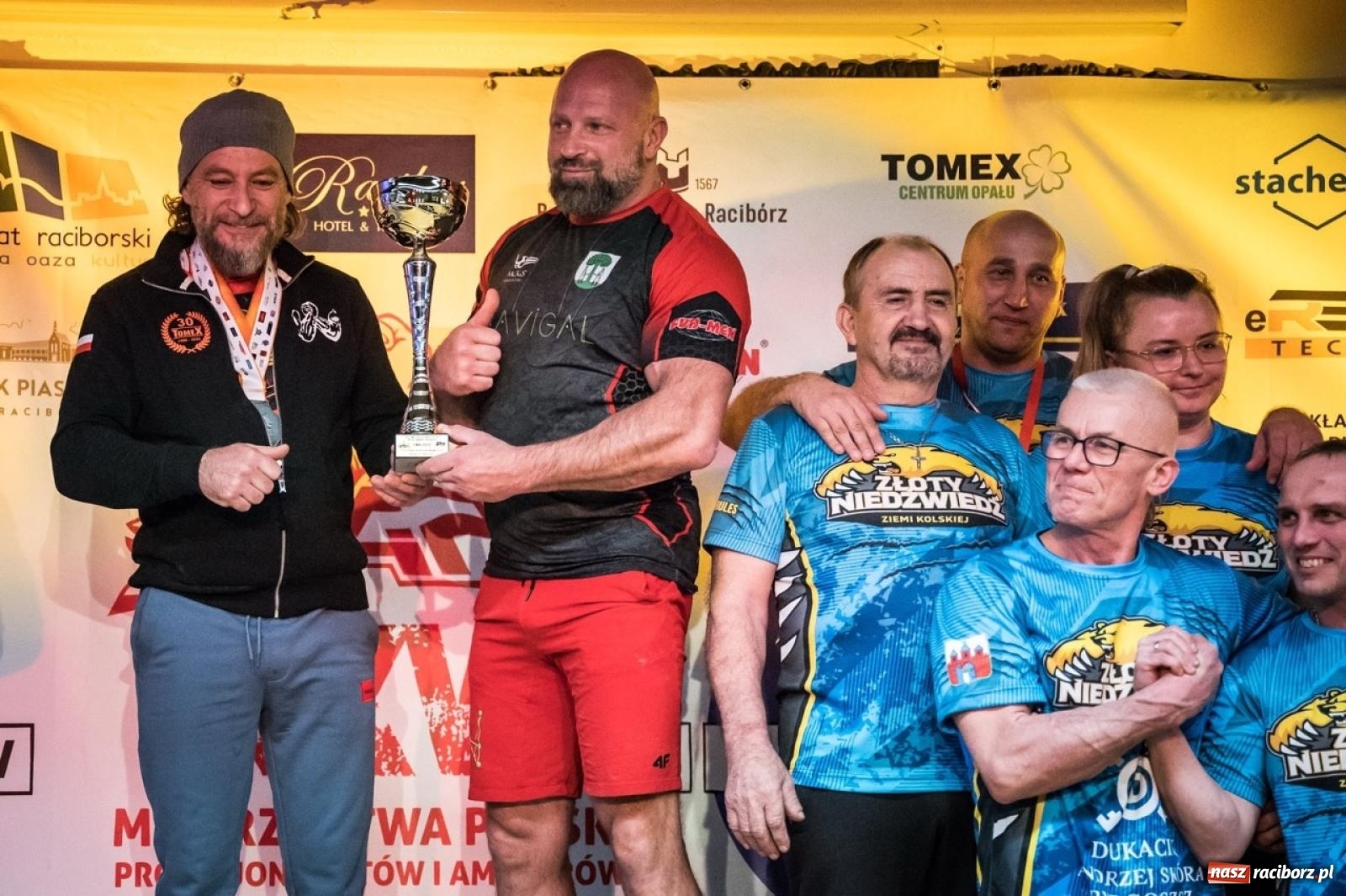 Zdjęcie w galerii na portalu naszraciborz.pl: Racibórz areną krajowej rywalizacji. Na zamku trwają XXVI Mistrzostwa Polski w Armwrestlingu wiadomości z regionu